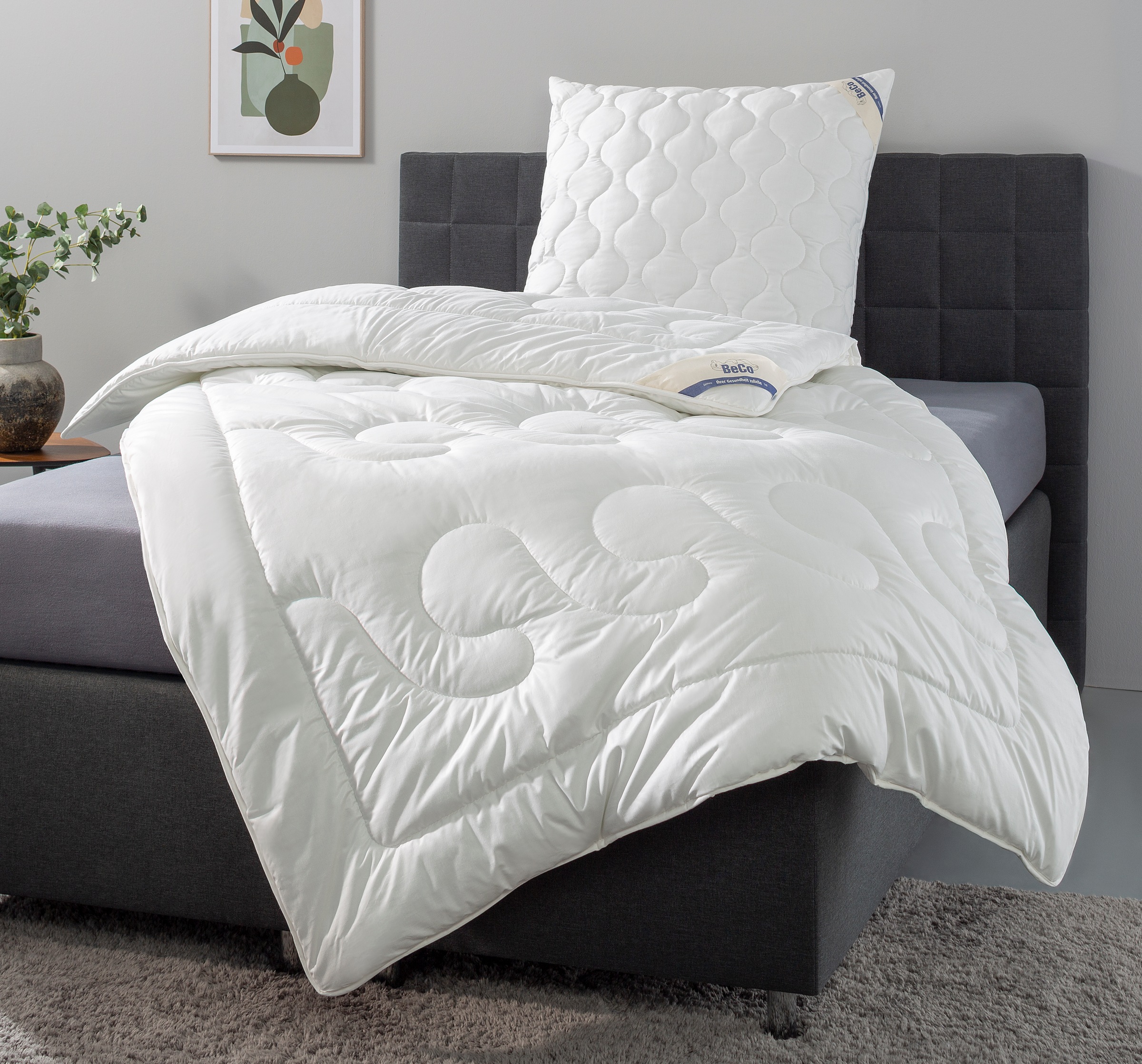 Beco Kunstfaserbettdecke "Aerelle™ Blue Bettdecke mit Gratis-Perlenohrsteck günstig online kaufen