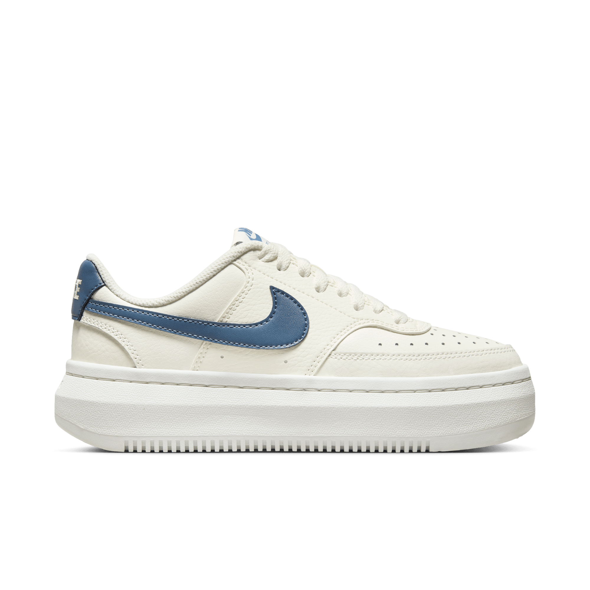 Nike Sportswear Sneaker "W NIKE COURT VISION ALTA LTR" inspiriert vom Desig günstig online kaufen