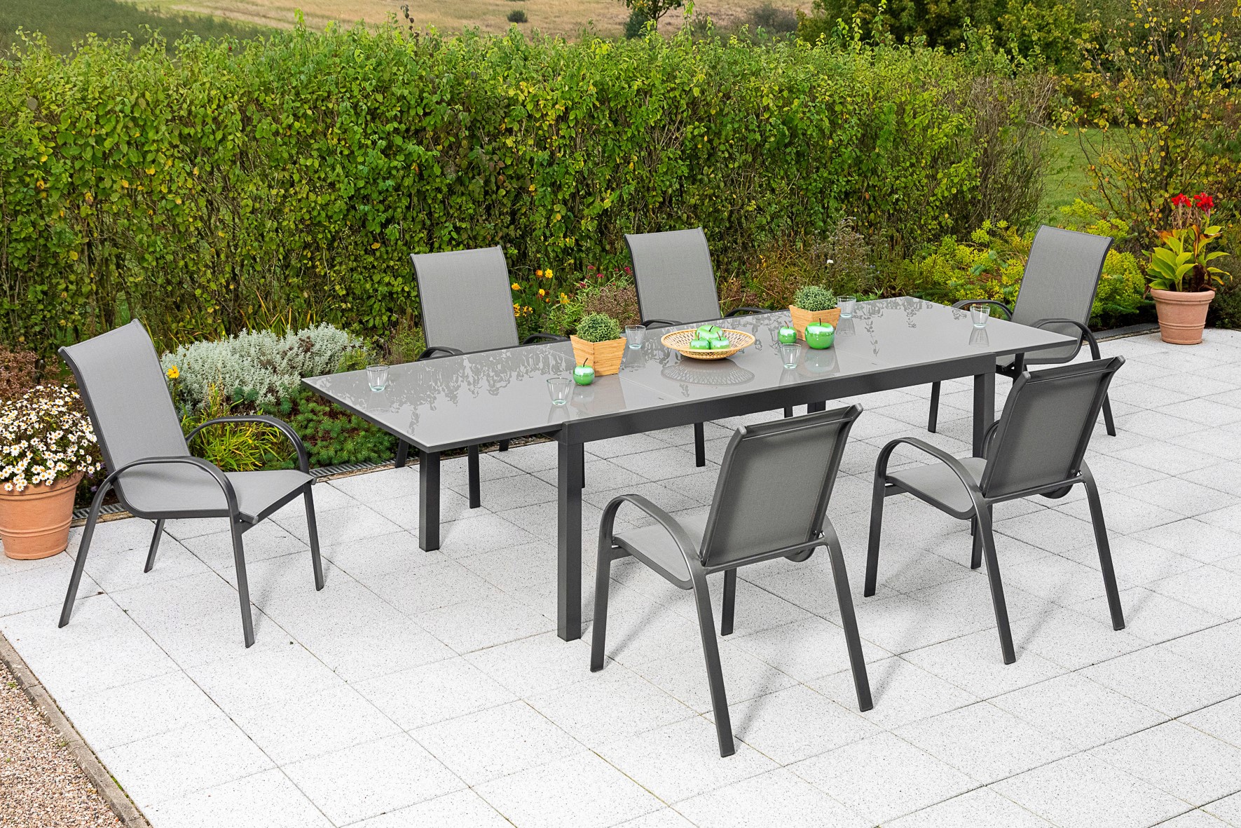 Garten-Essgruppe »Amalfi«, (Set, 7 tlg.), 6 Stapelsessel, Ausziehtisch 110x 200-300 cm