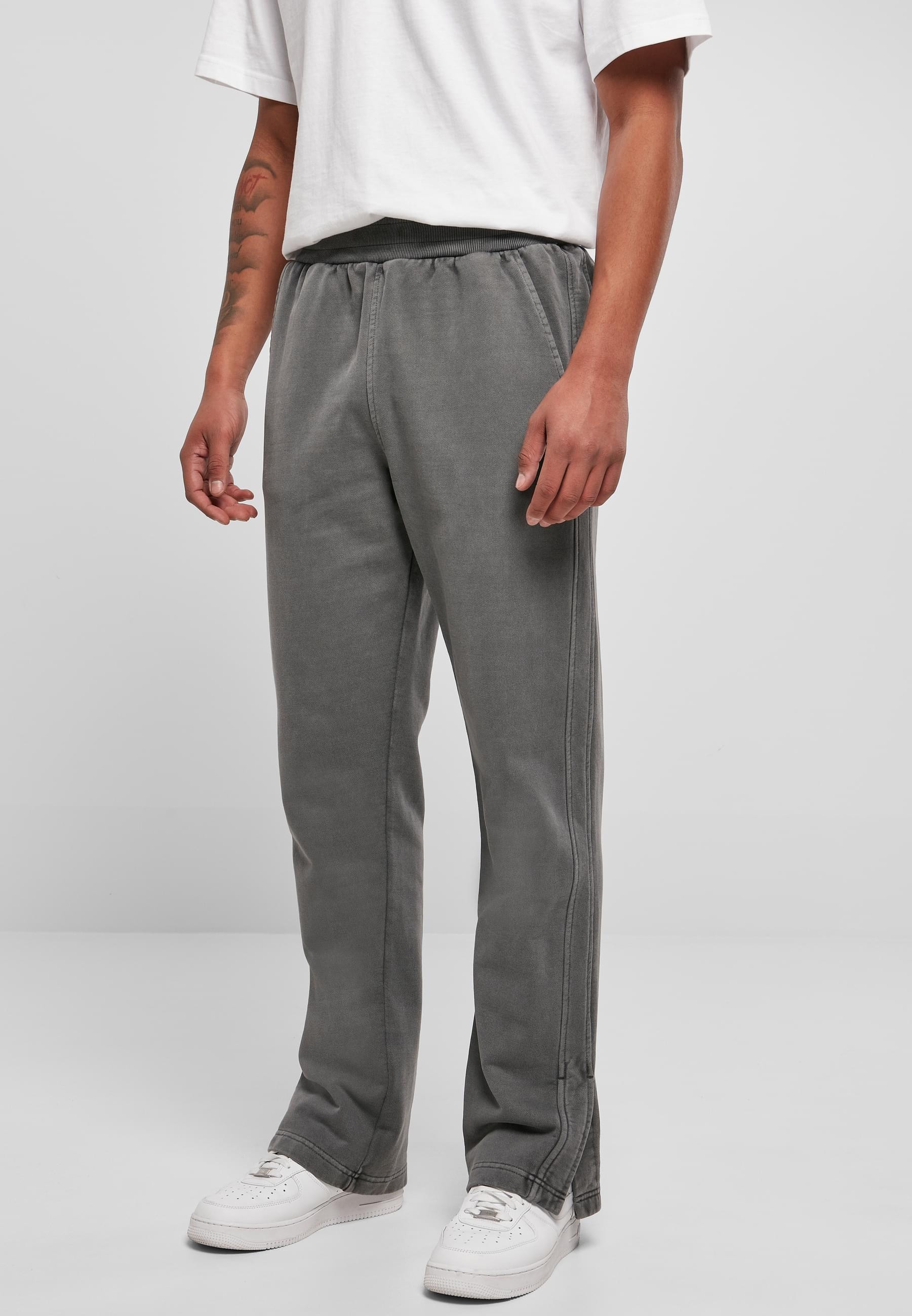 URBAN CLASSICS Jogginghose »Urban Classics Herren Heavy Terry Garment Dye Slit Sweatpants«, (1 tlg.)