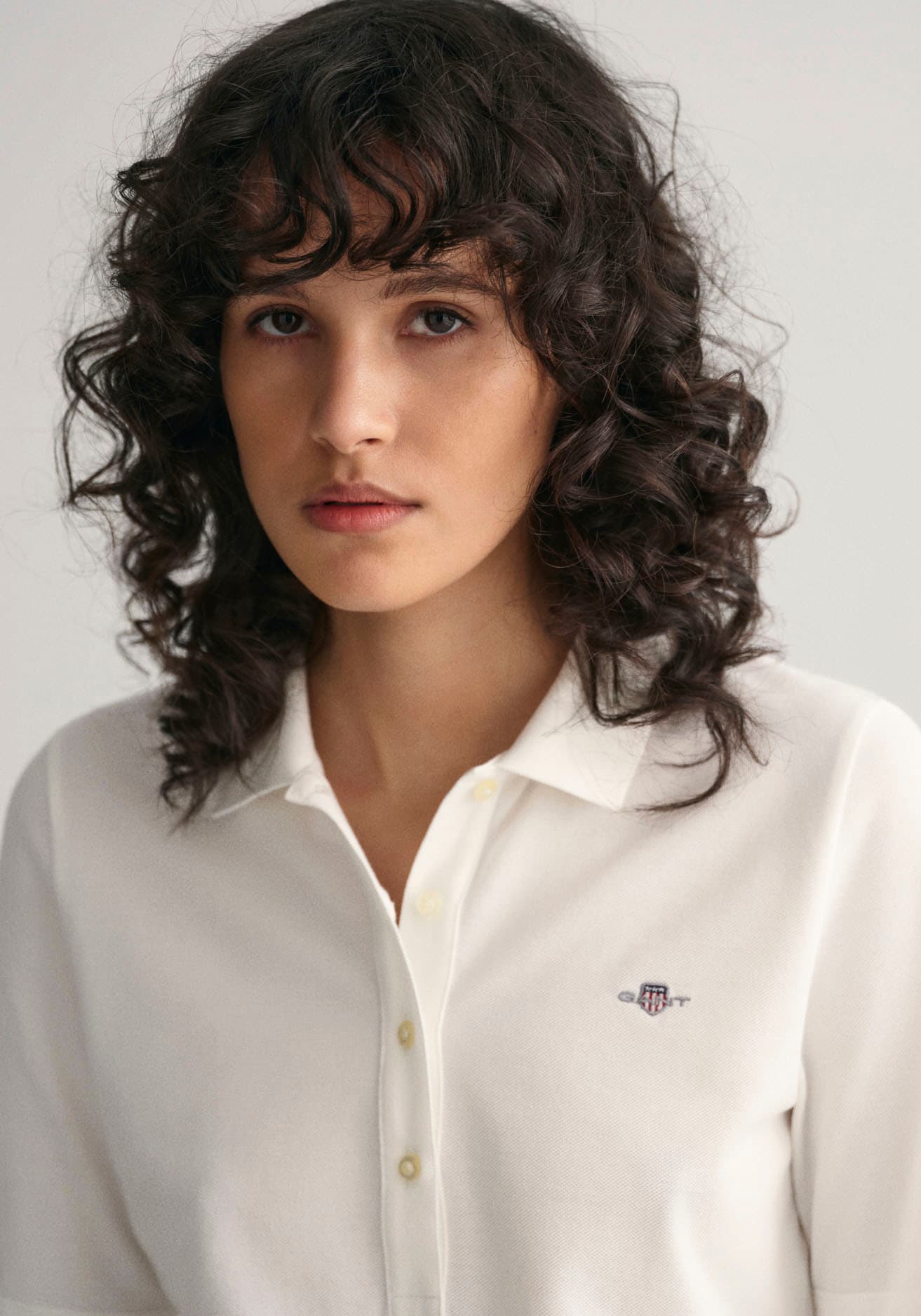 Gant Poloshirt »SLIM SHIELD kaufen PIQUE auf mit der KA grafischer Brust POLO«, BAUR Logostickerei für 