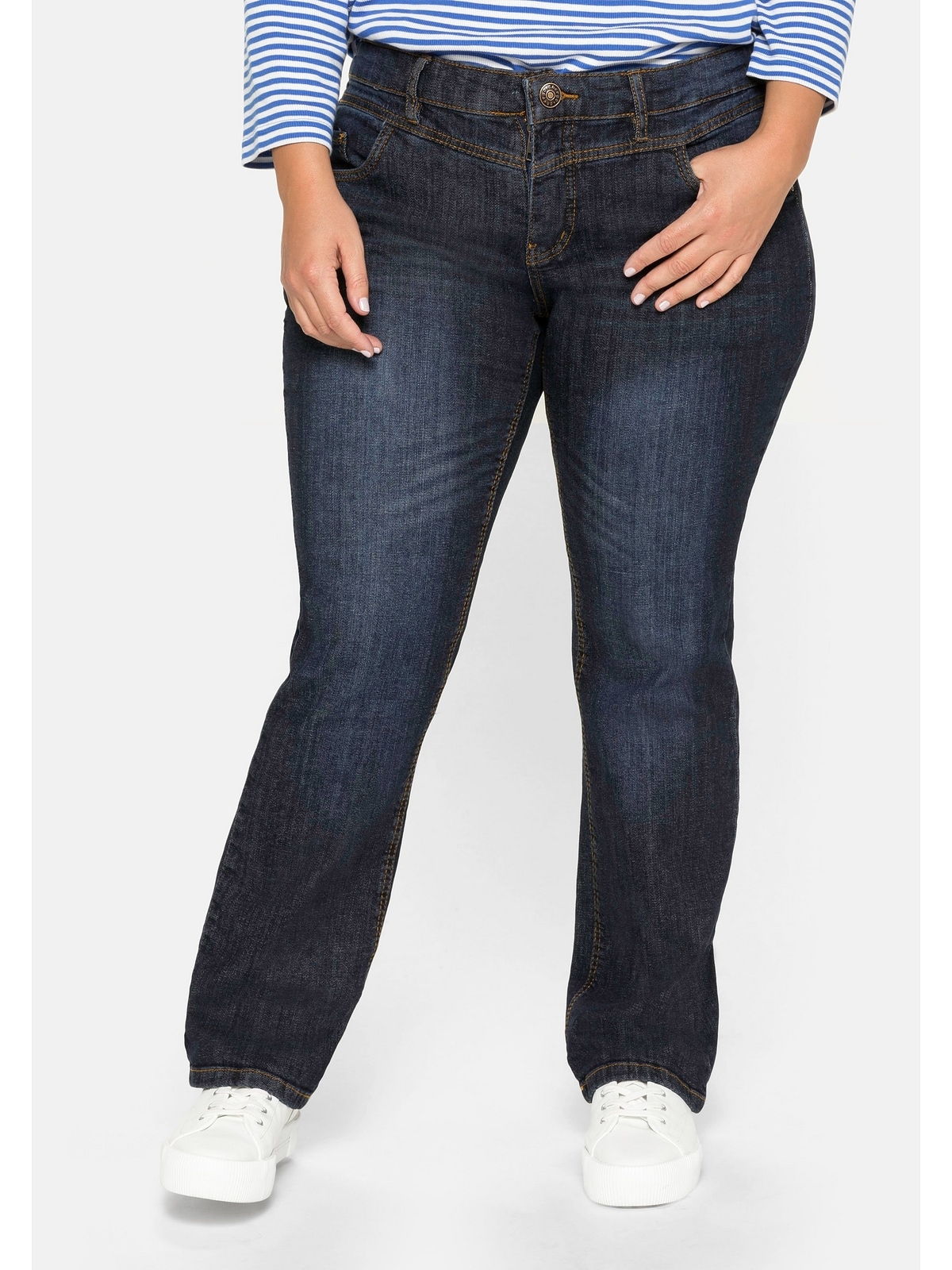 online mit Gerade« | Größen«, »Die Sheego Stretch-Jeans Used-Effekten »Große BAUR kaufen