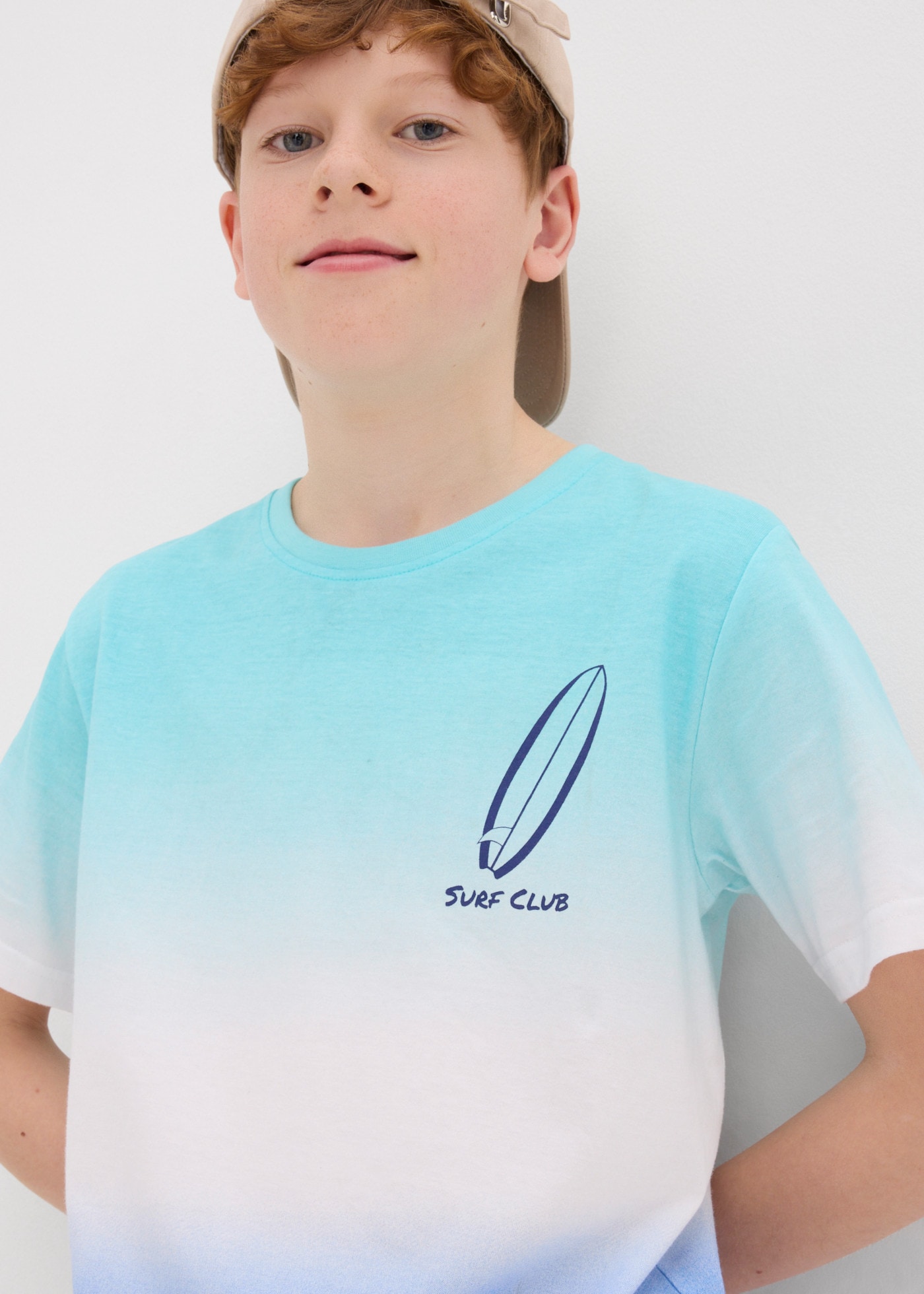 bonprix T-Shirt aus hautfreundlicher Baumwolle, Regular Fit, Kurzarm-Design