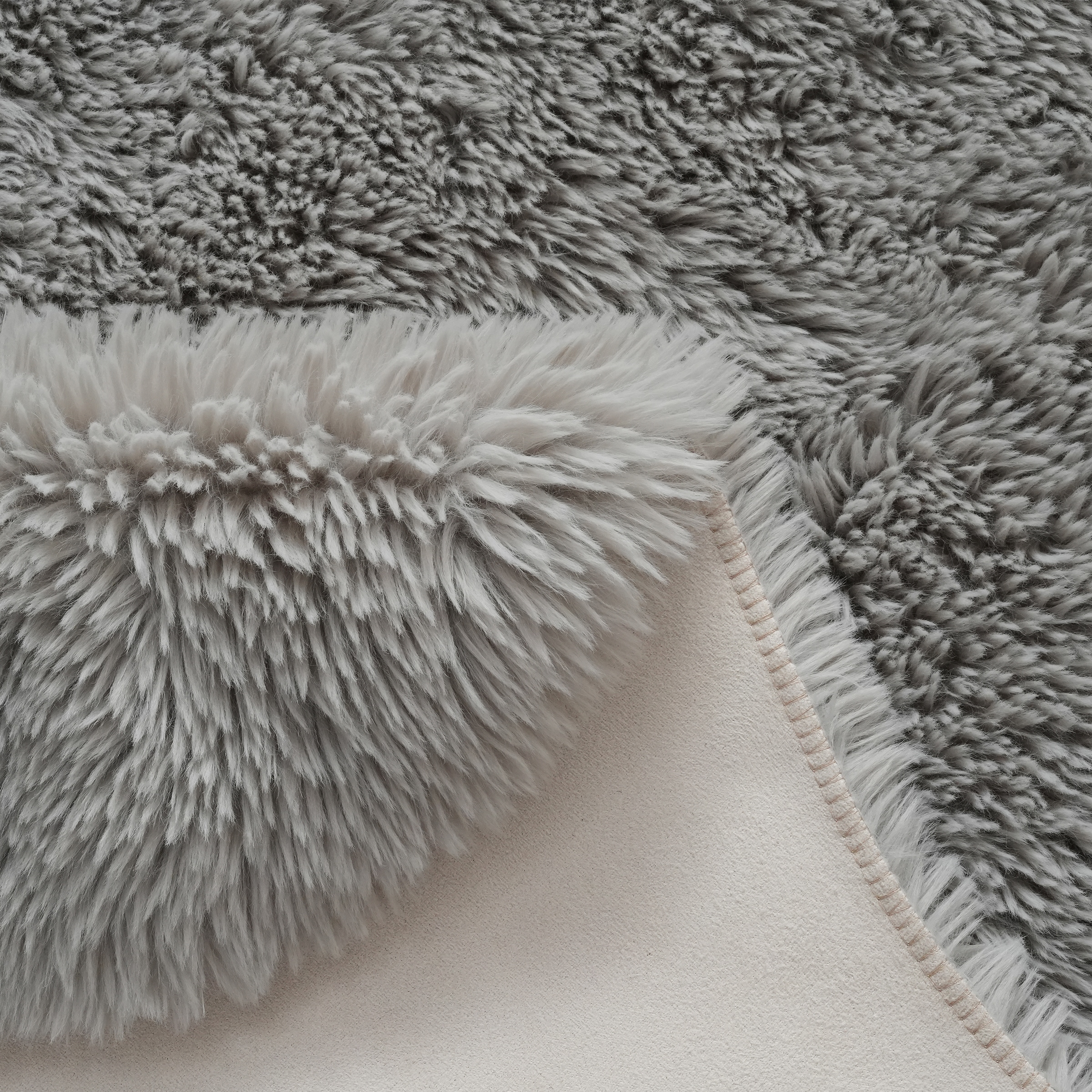 OTTO home Hochflor-Teppich »Mollin, Fellform, leichter Glanz« rechteckig 30 mm Höhe Kunstfell, Fellimitat, waschbar, flauschig, weich, Wohnzimmer