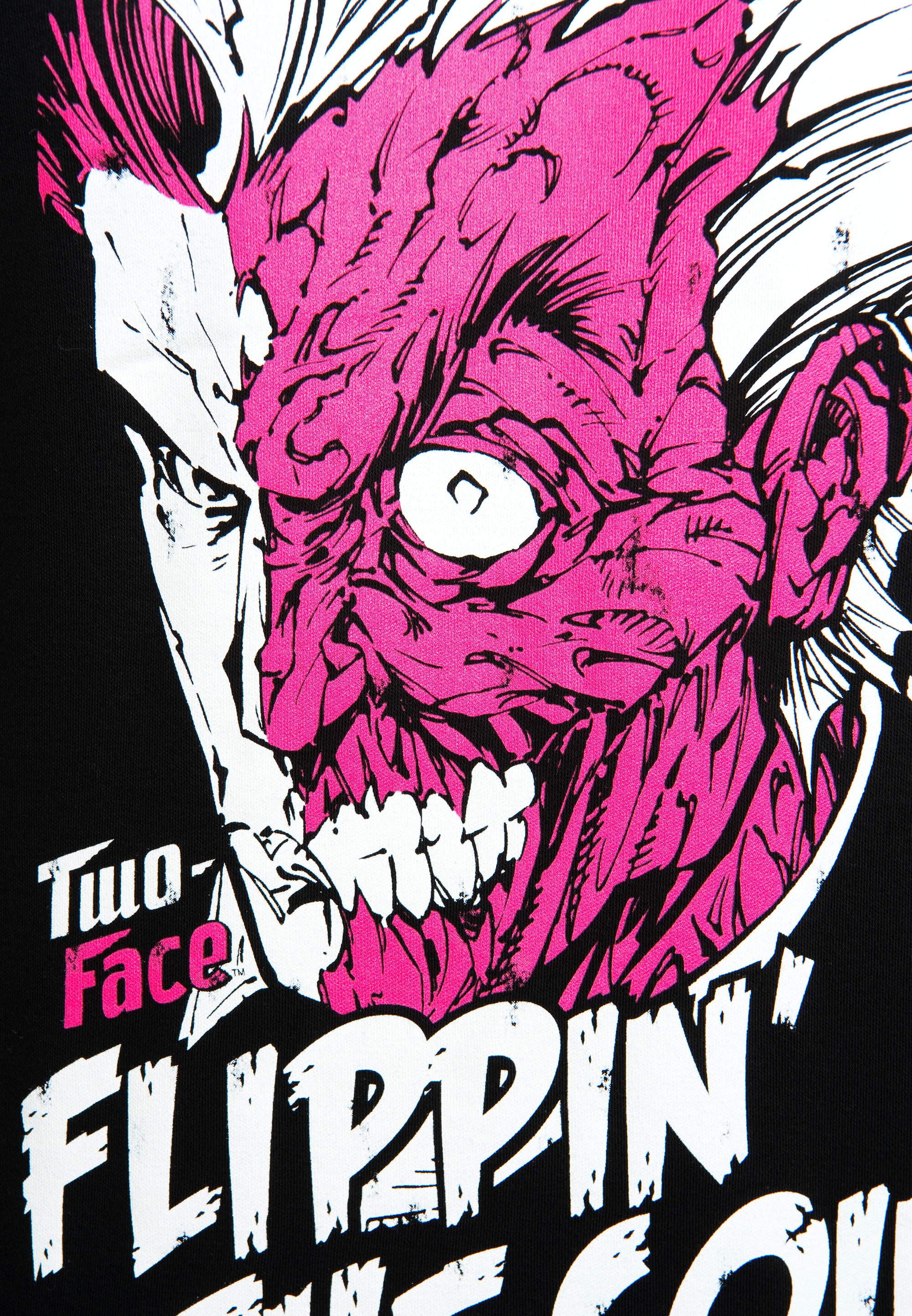 LOGOSHIRT T-Shirt »Two Face - Flippin\ The Coin«, mit tollem Two Face-Print