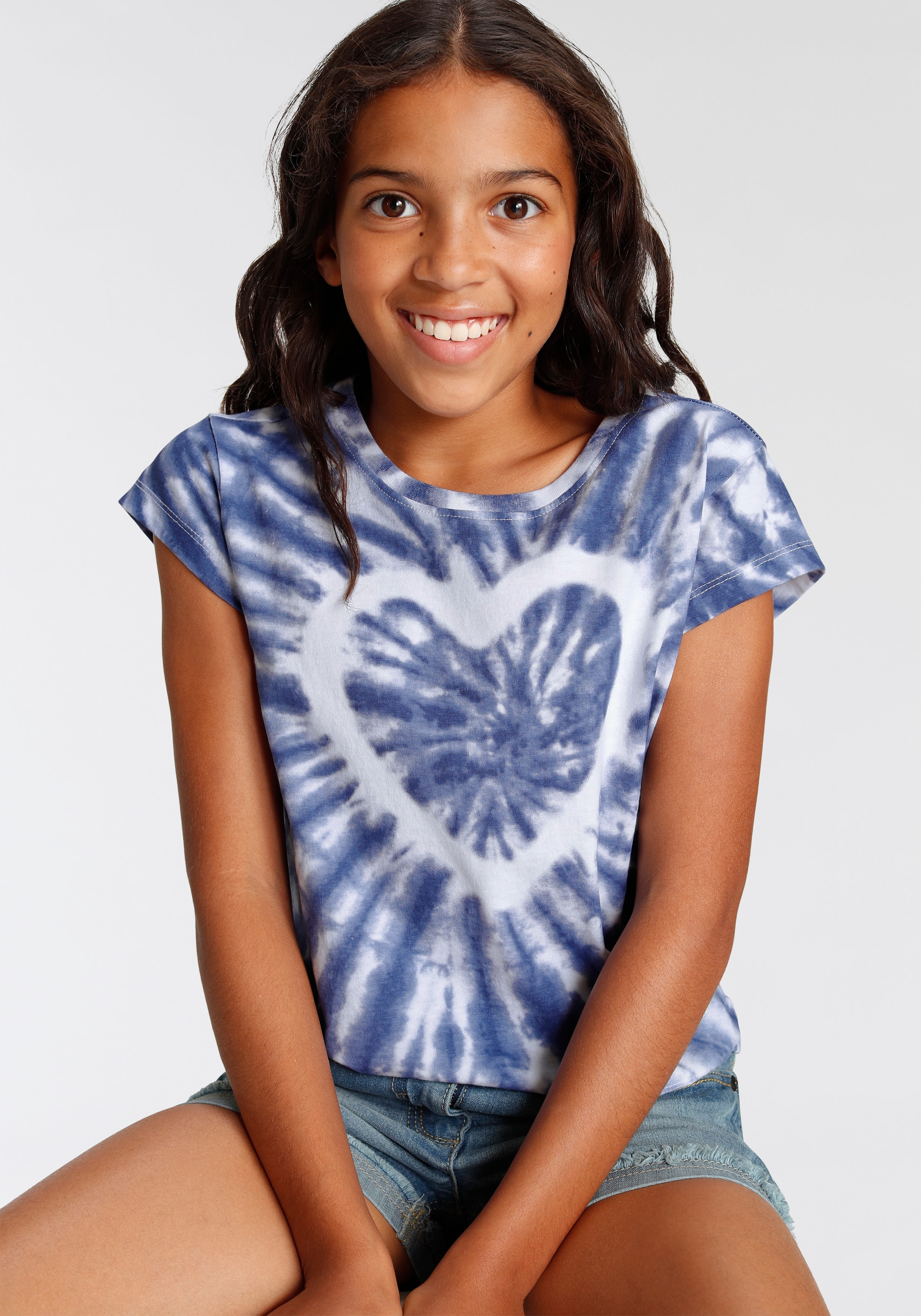 KIDSWORLD T-Shirt »Herz | BAUR kurze Form bestellen Batik«, modische