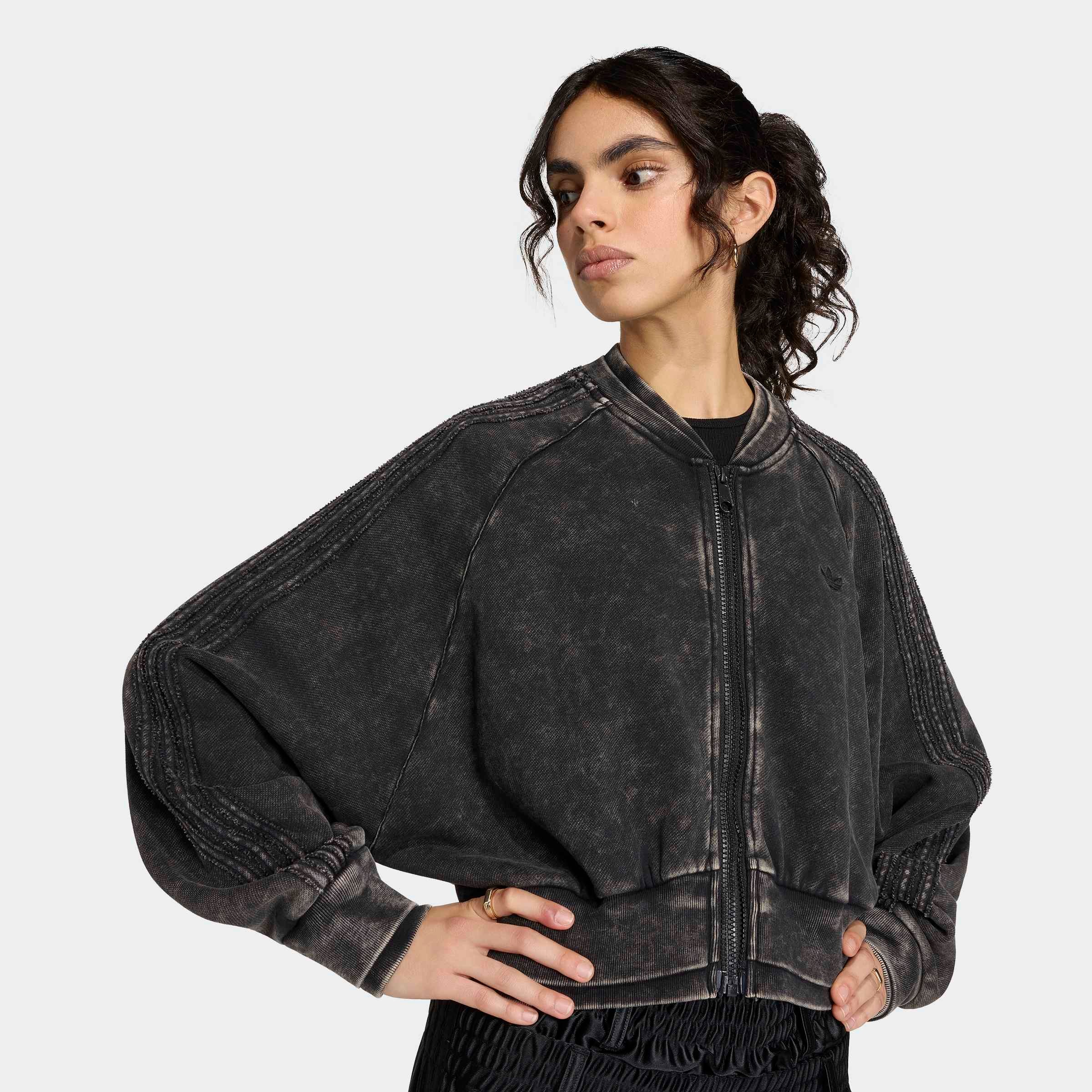 adidas Originals Outdoorjacke "SST DOUBLE LAYERED CROPPED TRACK" aus Baumwolle, mit Reißverschluss, sportlicher Stil