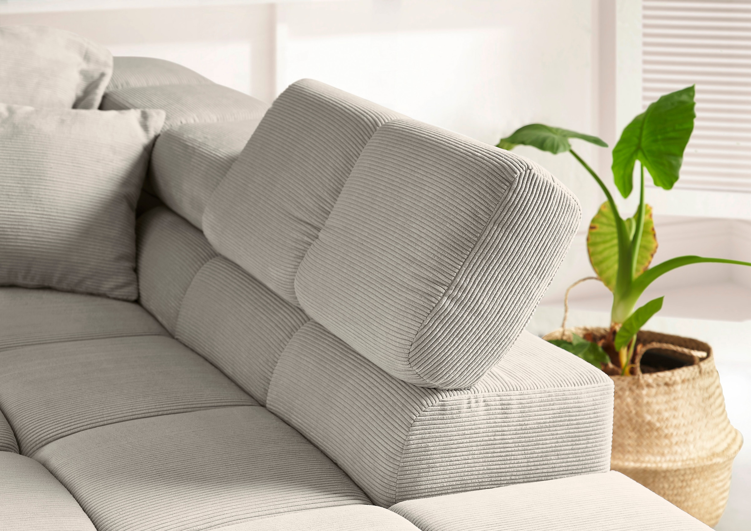 INOSIGN Ecksofa »Ancona incl. Kopfteilverstellung, OTTOs Choice, Breite 319cm, L-Form«, wahlweise motorische Sitztiefenverstellung, auch in Cord + Easy Care