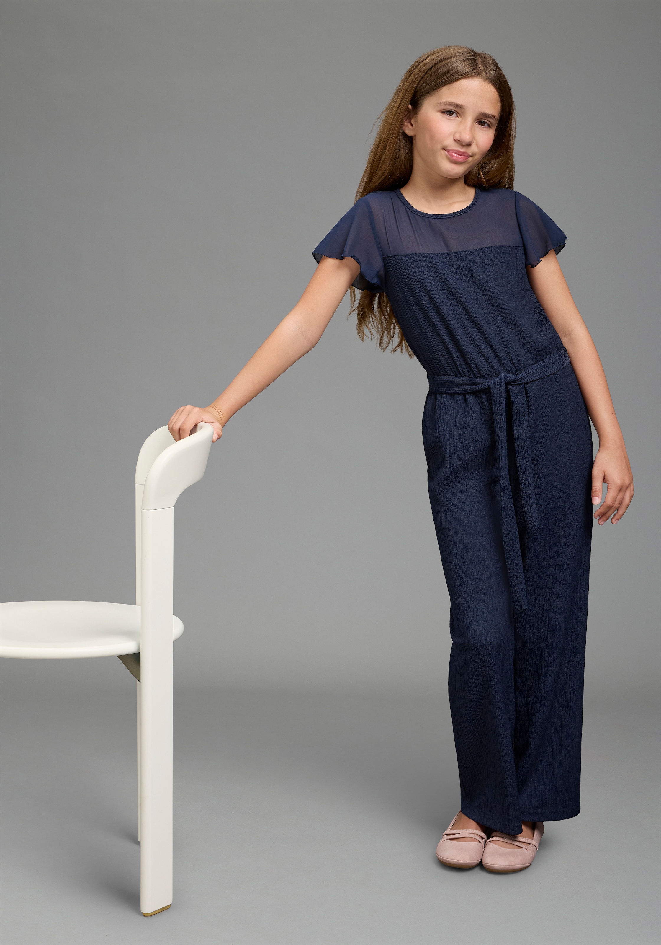 KIDSWORLD Overall »Festlicher Jumpsuit mit Chiffon-Ärmeln« Festlicher Einteiler mit Chiffon, mit Babylock-Ärmelabschluss