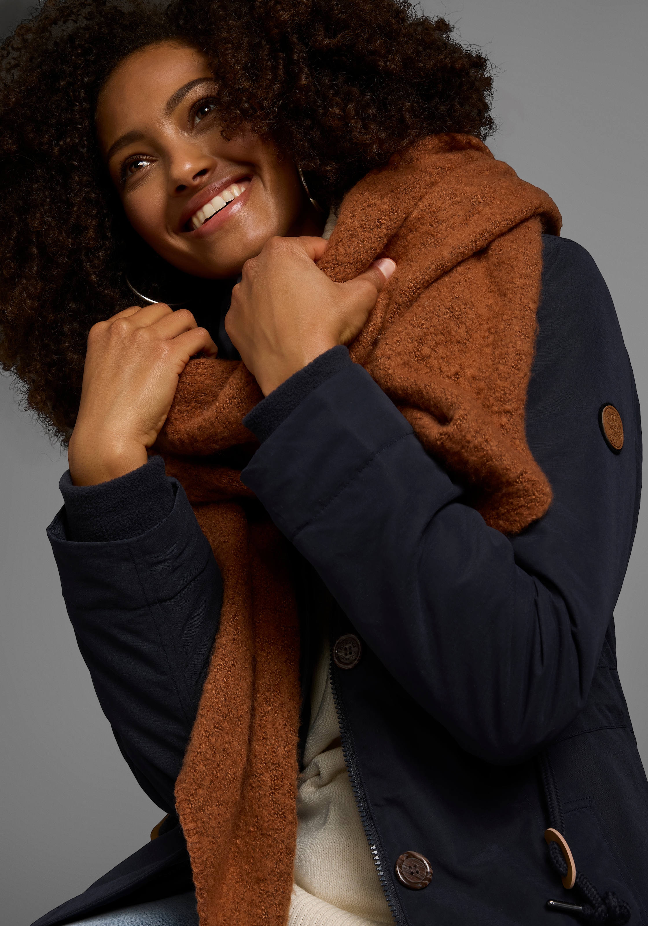 KangaROOS Winterjacke, mit Kapuze, für die kalte Jahreszeit, aus leichtem Webstoff, modisch