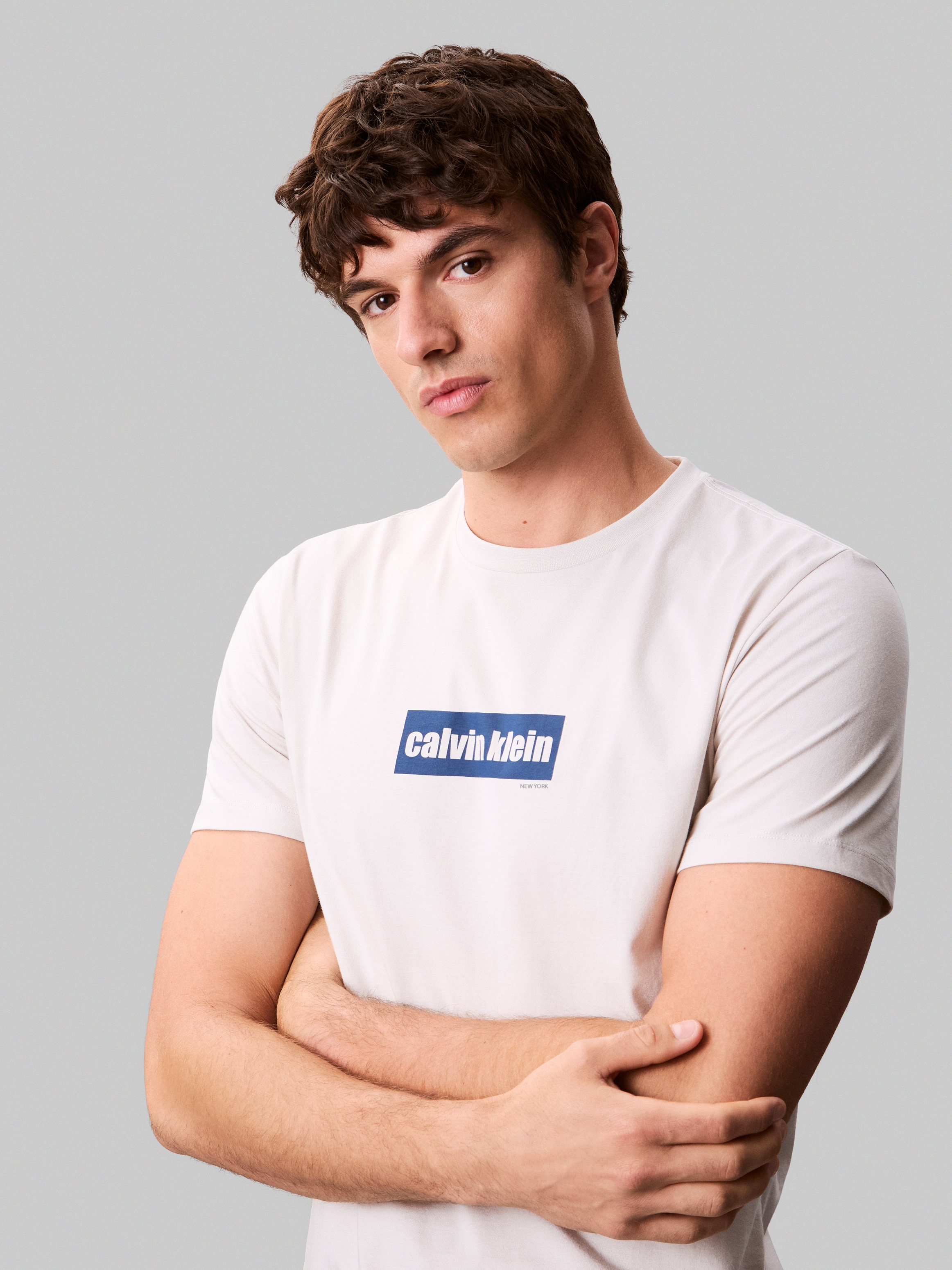 Calvin Klein Jeans T-Shirt "SS 30s E CLVN LN BG", mit Logo-Schriftzug günstig online kaufen