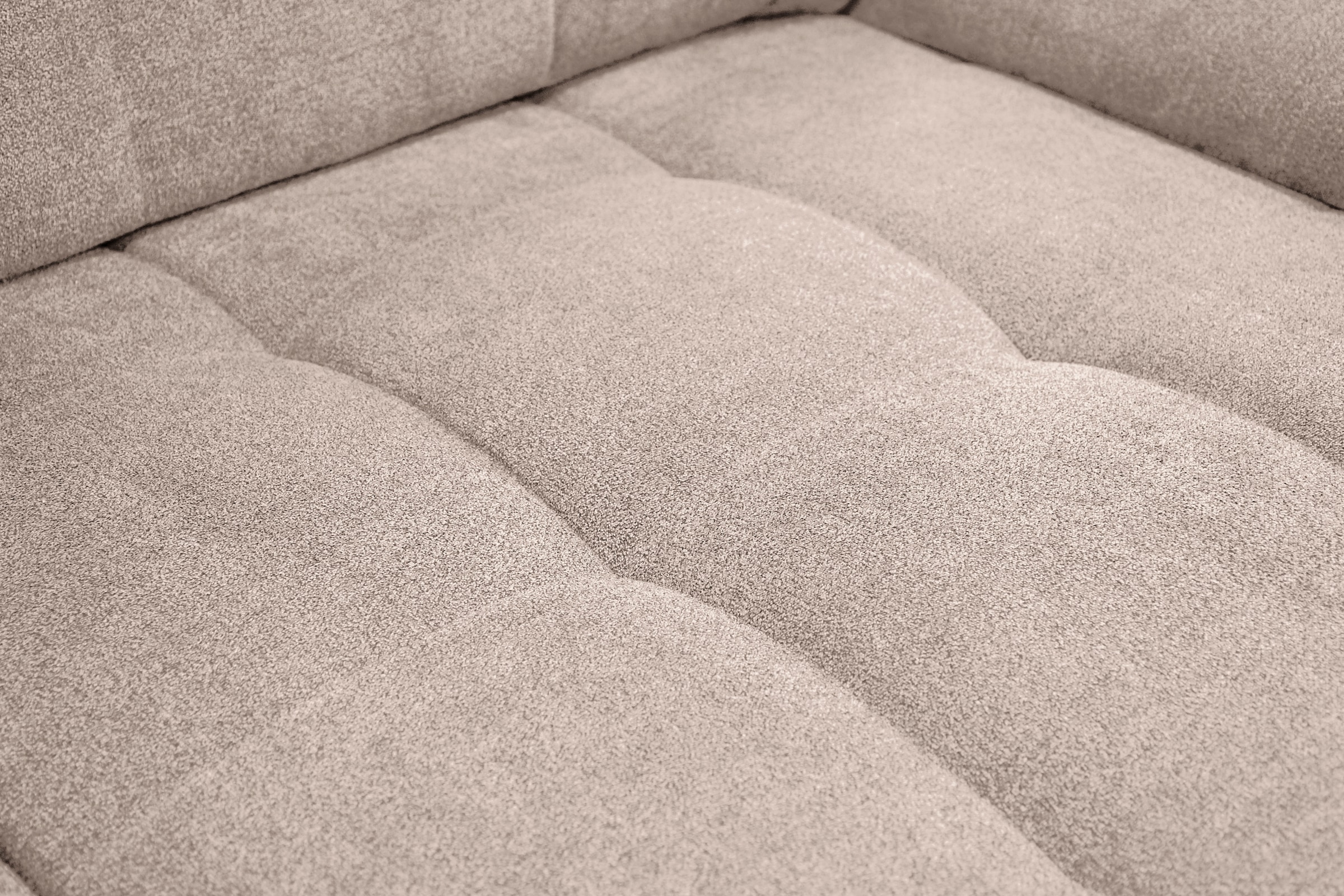 WERK2 Ecksofa Carmen, Sofa, Eckcouch mit Schlaffunktion, Bettkasten und Sitztiefenverstellung