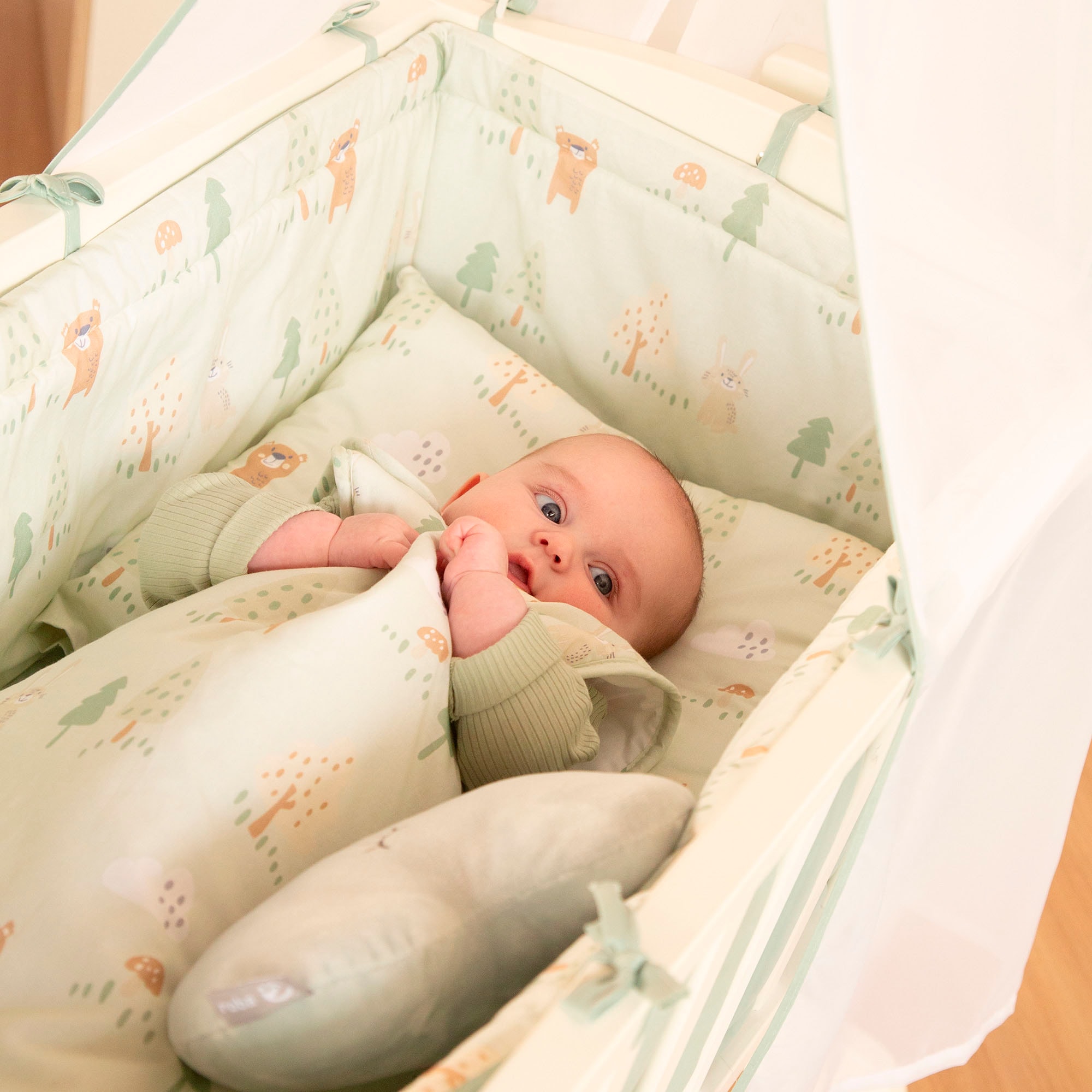 roba® Stubenbett »Woodland Buddies, Komplettwiegenset«, mit Komplettausstattung