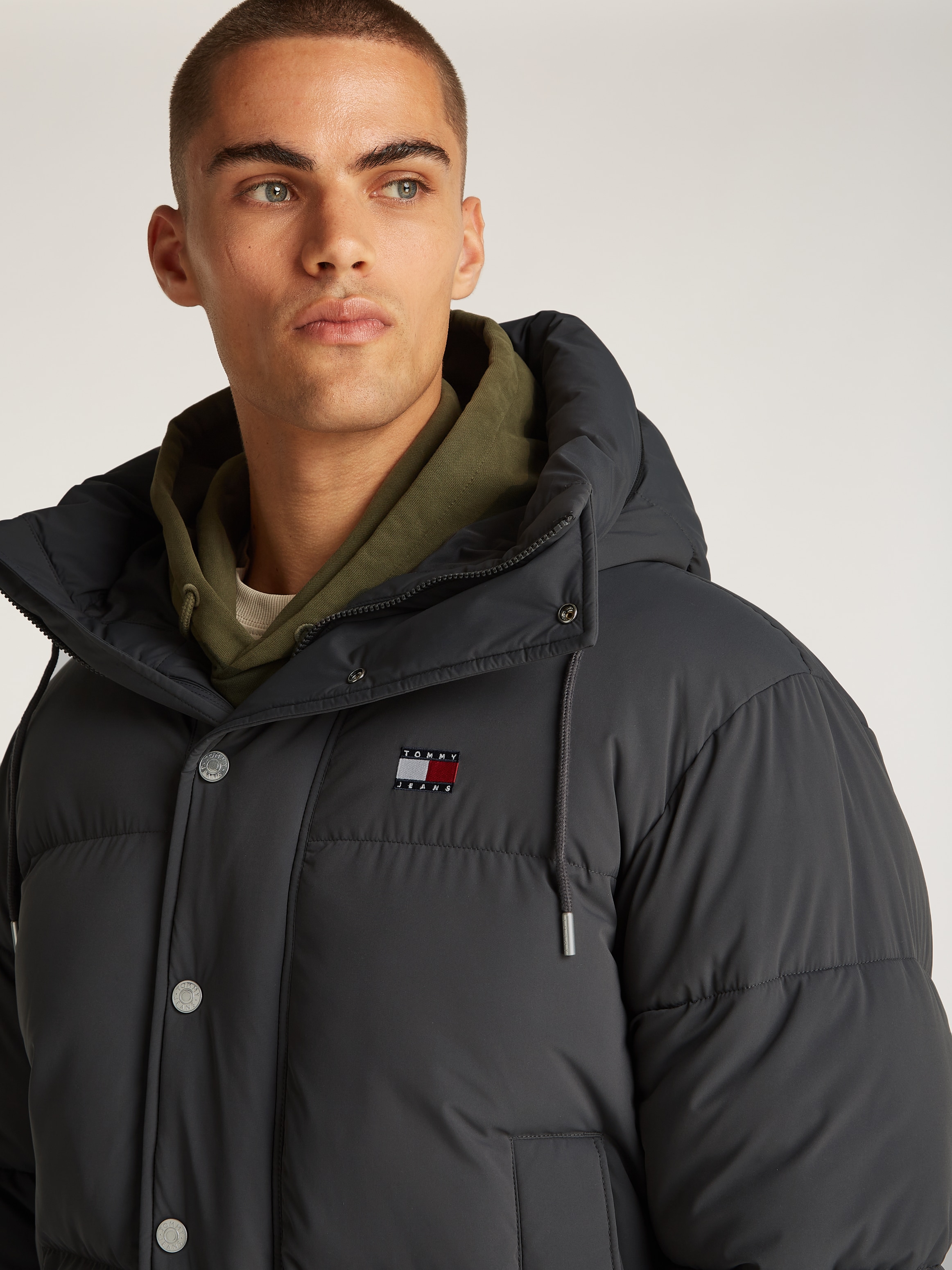 Tommy Jeans Steppjacke »TJM BRANDED PUFFER JACKET EXT«, mit Kapuze, mit Logostickerei