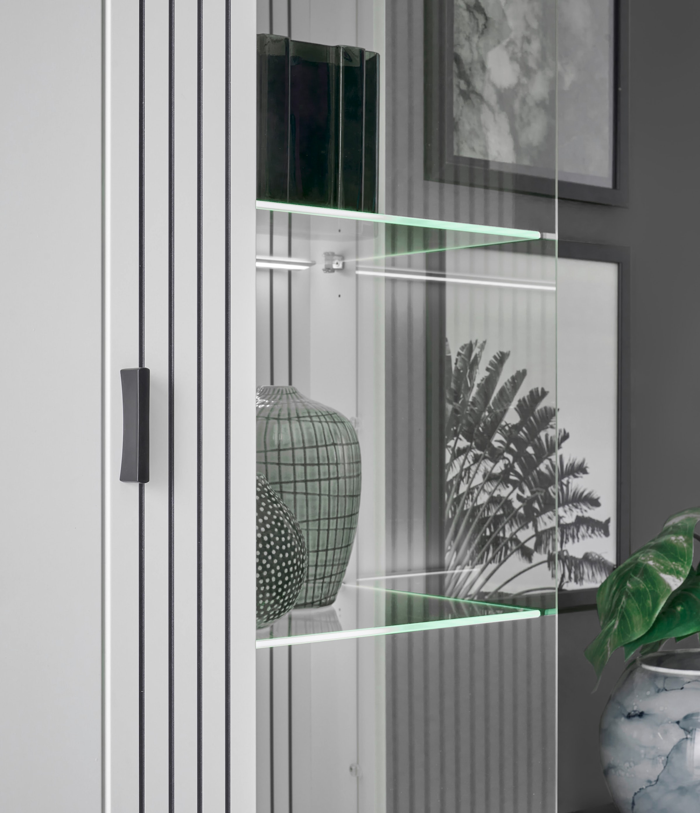INOSIGN Wohnwand »HUDSON«, (Set, 3 St.), mit moderner Rillenoptik, Griffe aus Metall (Schwarz), Breite 285 cm