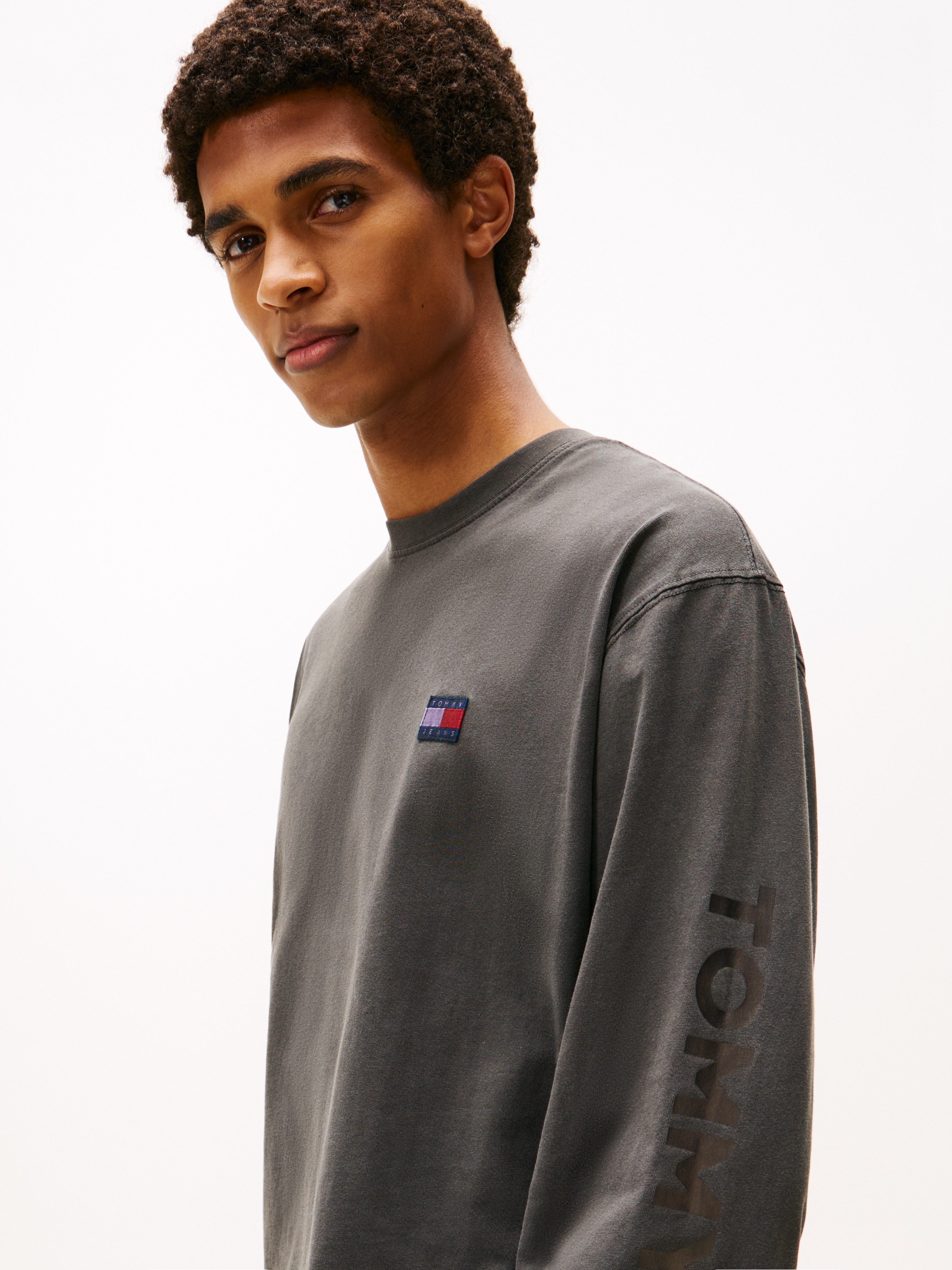 Tommy Jeans Langarmshirt "Classic Relaxed Fit", Rundhals, Jersey, großes Lo günstig online kaufen