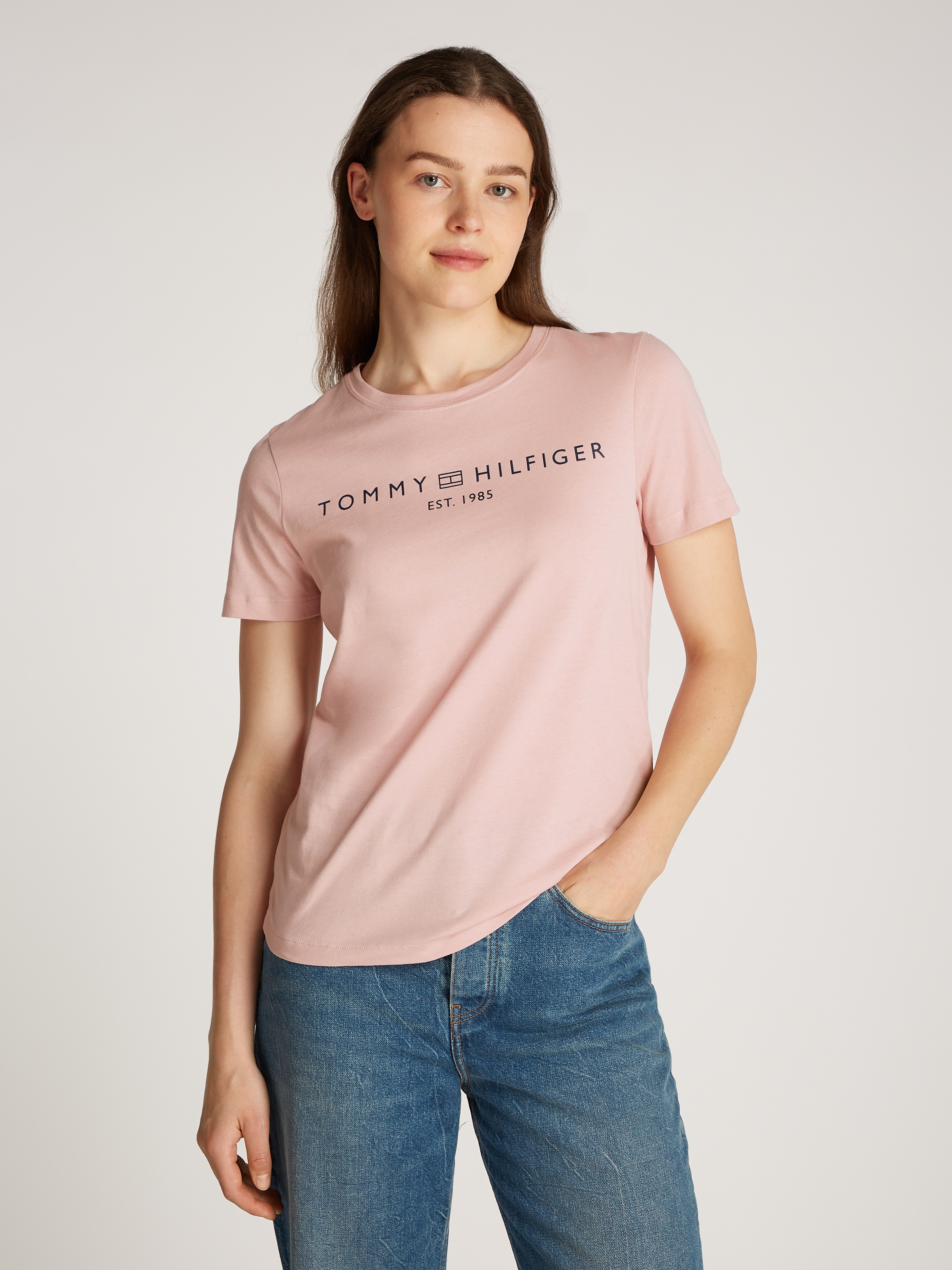 Tommy Hilfiger T-Shirt "REG CORP LOGO C-NK mit Logoschriftzug und Stickerei günstig online kaufen