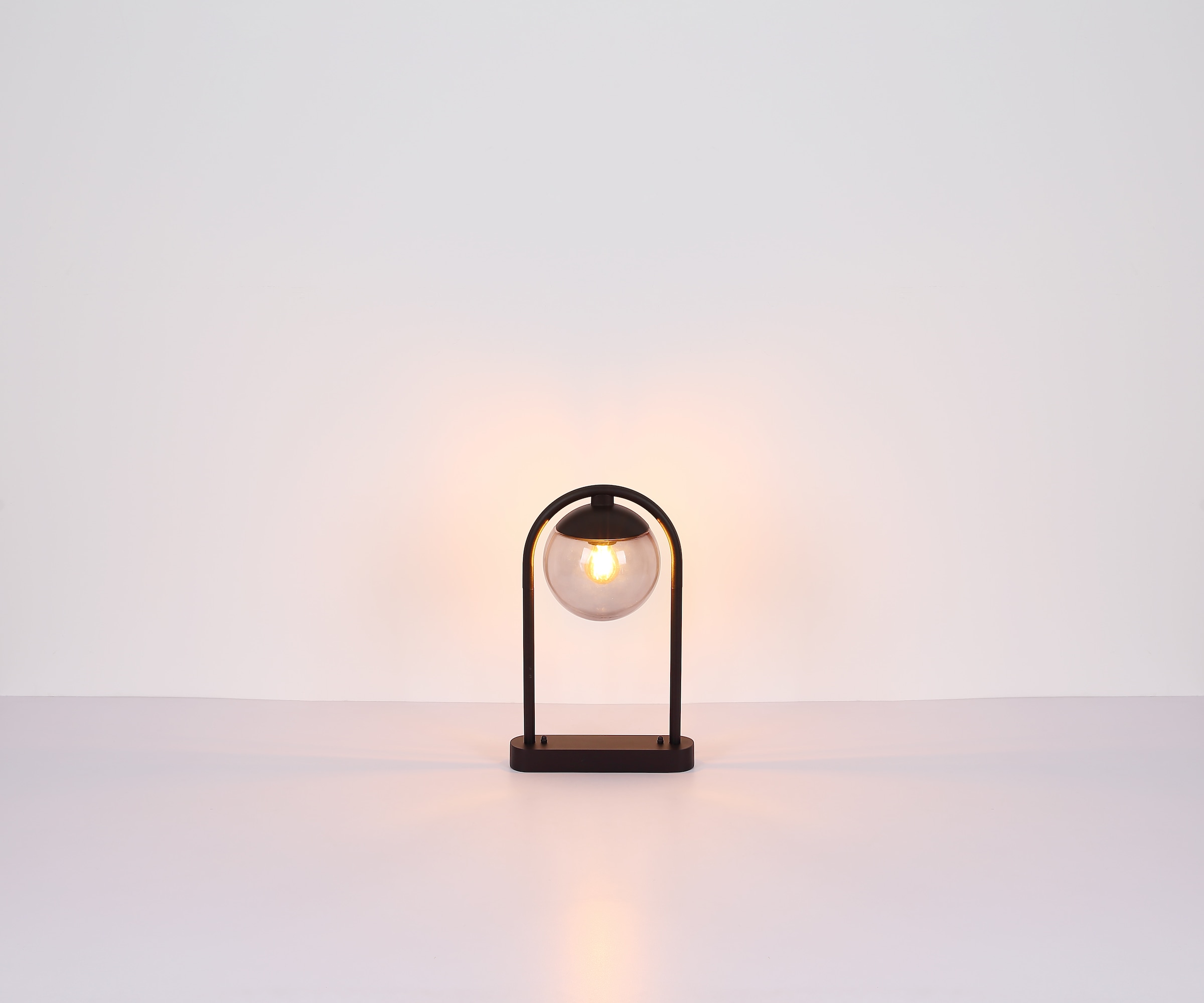 GLOBO LIGHTING Außen-Stehlampe »MICHAEL«, Leuchtmittel E27 | ohne Leuchtmittel, Außenlampe/schwarz/Glas rauchfarben/Richtung Lichtschein: abwärts