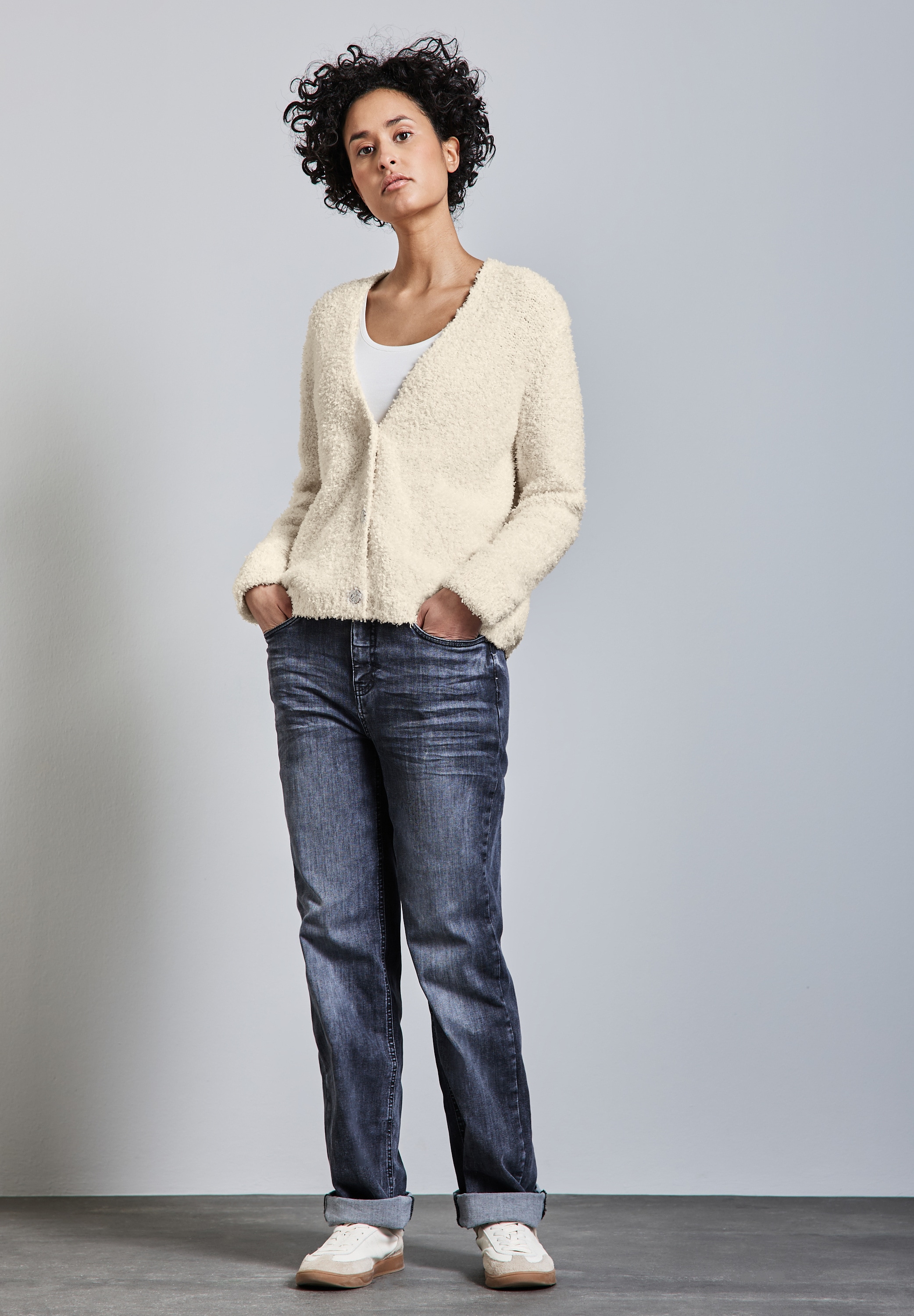 STREET ONE Cardigan, mit V-Ausschnitt