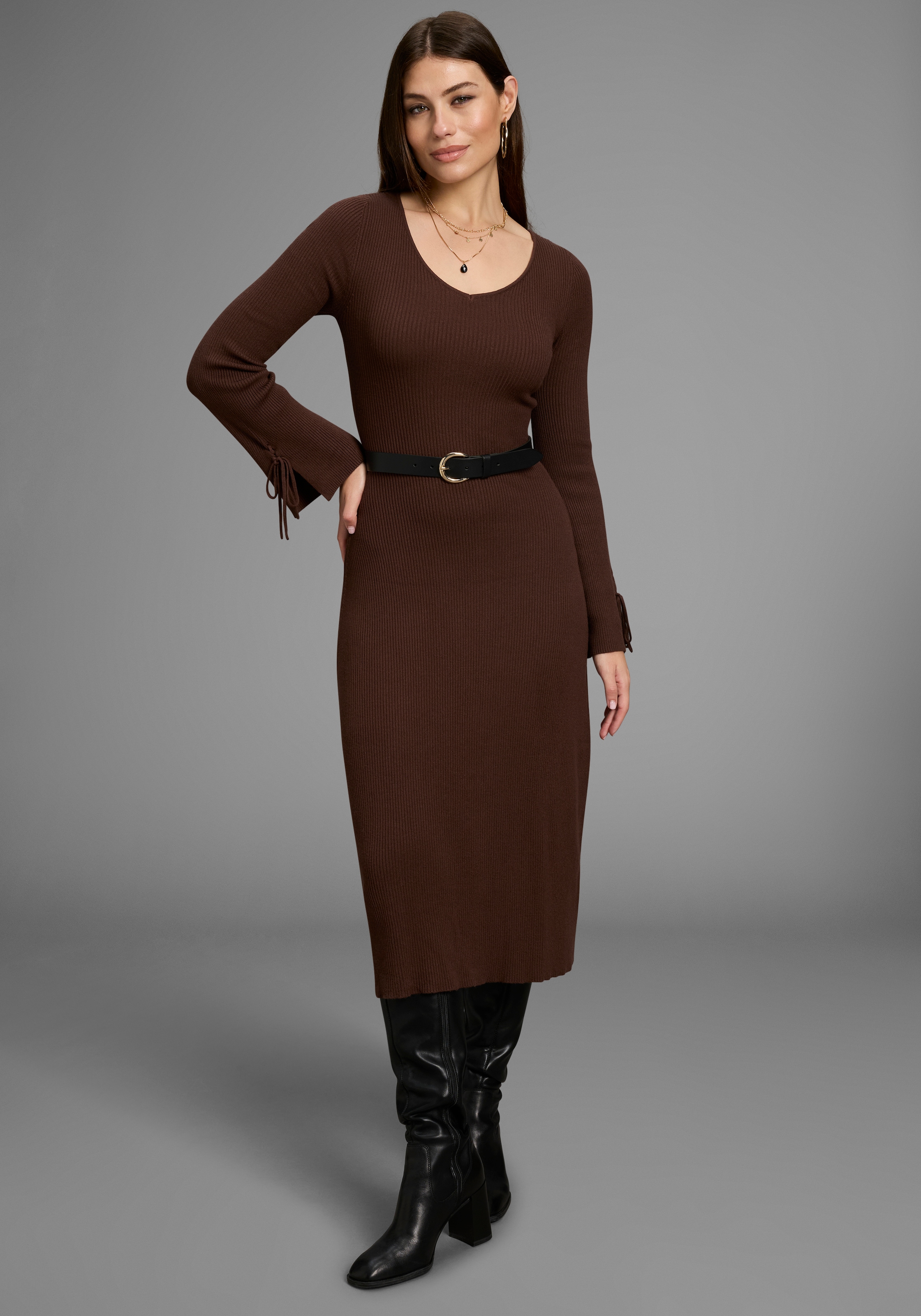 Bruno Banani Strickkleid, mit besonderem Ärmeldetail günstig online kaufen
