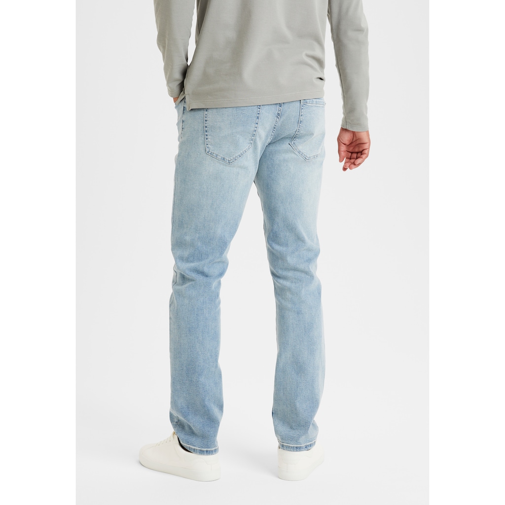 Buffalo 5-Pocket-Jeans »Straight-fit«, Jeans mit normaler Bundhöhe, elastische Denim-Qualität