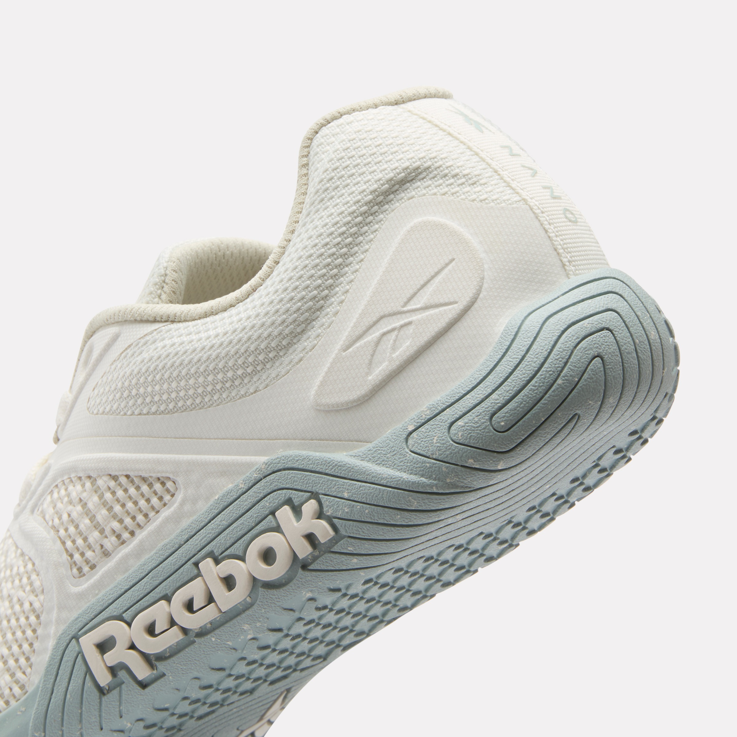 Reebok Trainingsschuh »NANO ZERO«  Zero Drop Sprengung für verbesserten Bodenkontakt