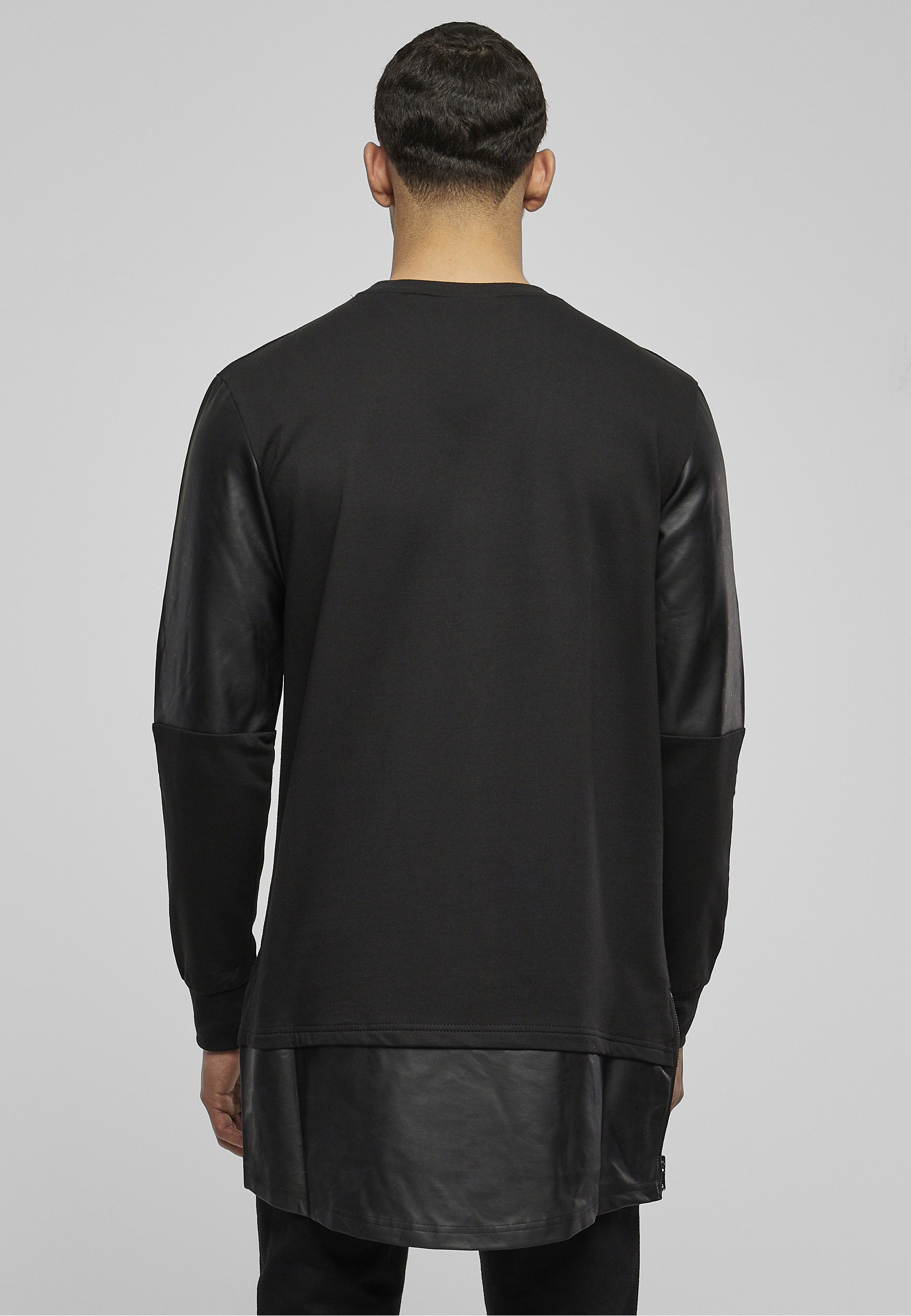 URBAN CLASSICS Sweatshirt »Urban Classics Herren Long Zipped Synthetic Leather Crewneck«, 1 Stk.
