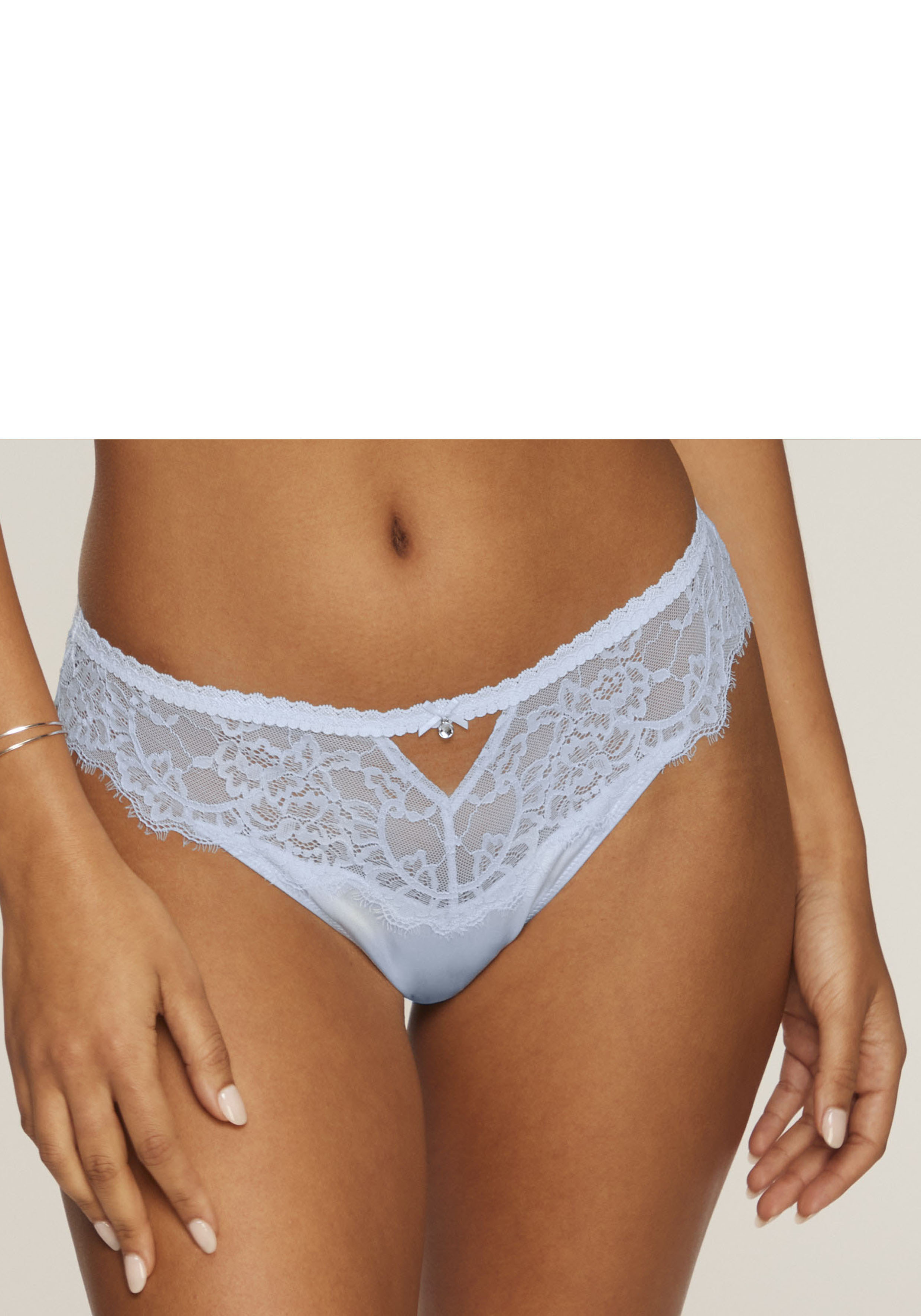 LASCANA String "Alana" mit Seide und edler Spitze, Dessous