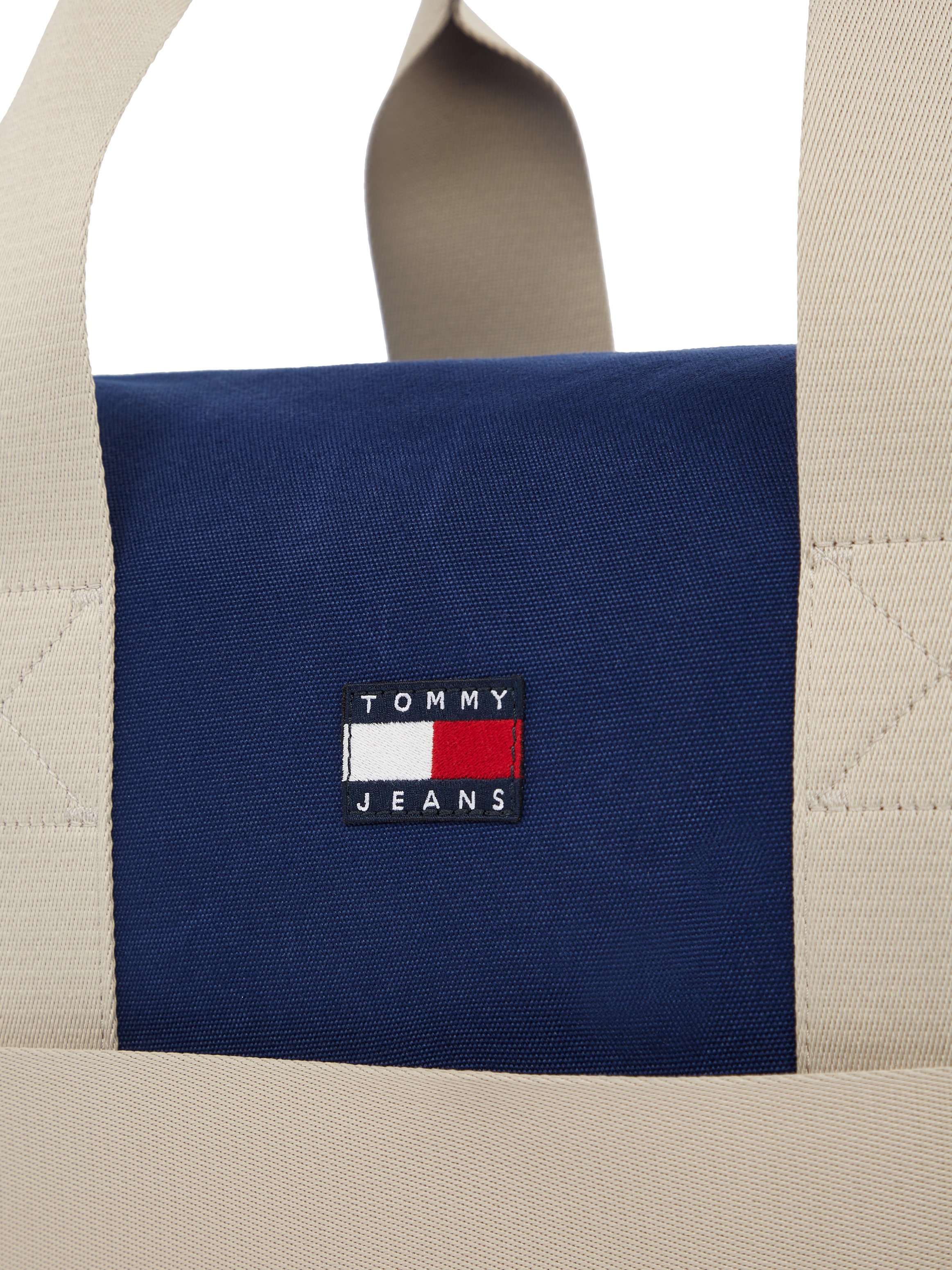 Tommy Jeans Weekender »TJM RETRO COOL DUFFLE«, Unisex Umhängetasche, Henkeltasche, Schultertasche mit Kontrastbesatz