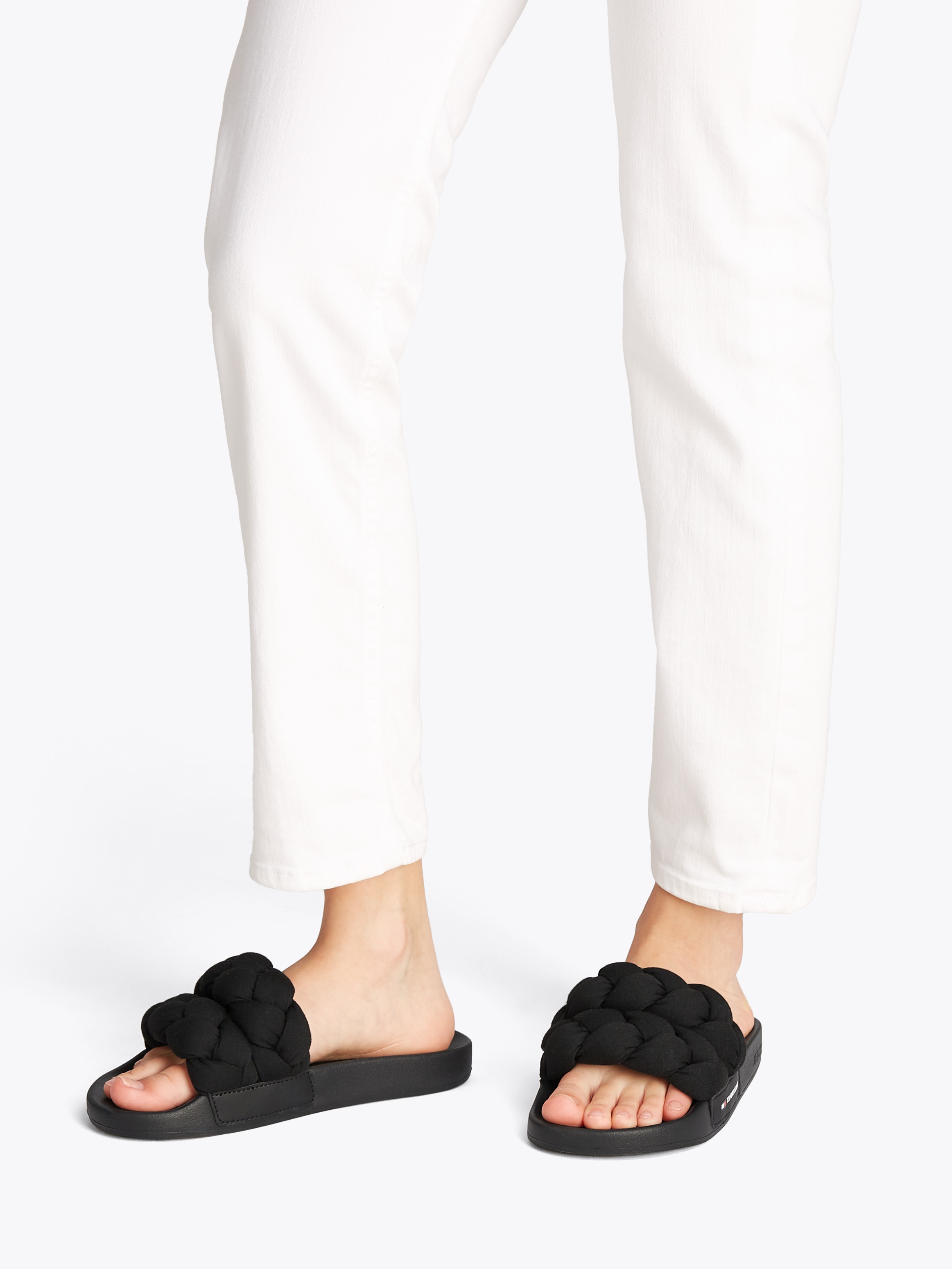 Tommy Jeans Pantolette "TJW BRAIDED SLIDE", Sommerschuh, Flats, Schlupfschu günstig online kaufen