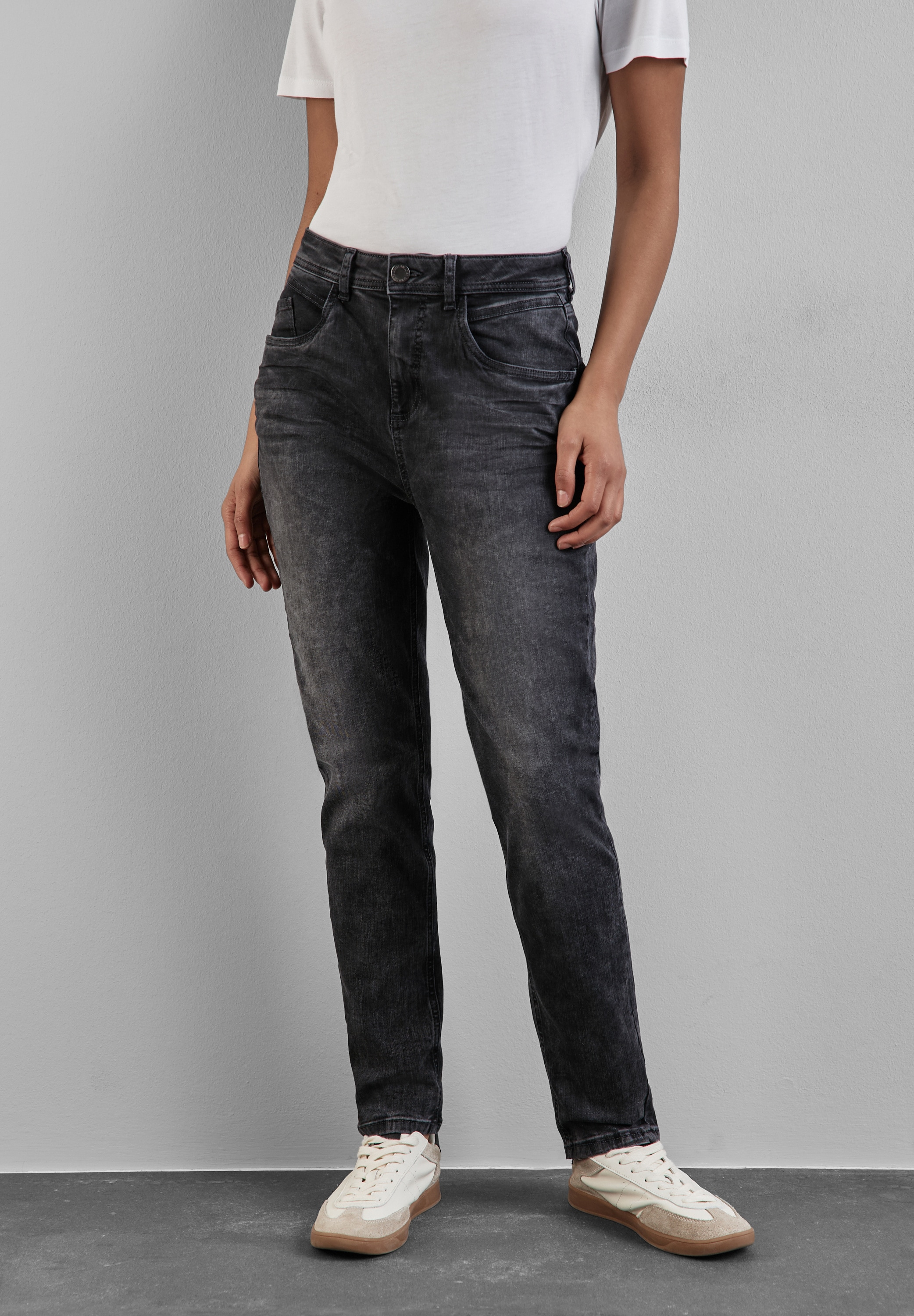 STREET ONE Comfort-fit-Jeans, softer Materialmix