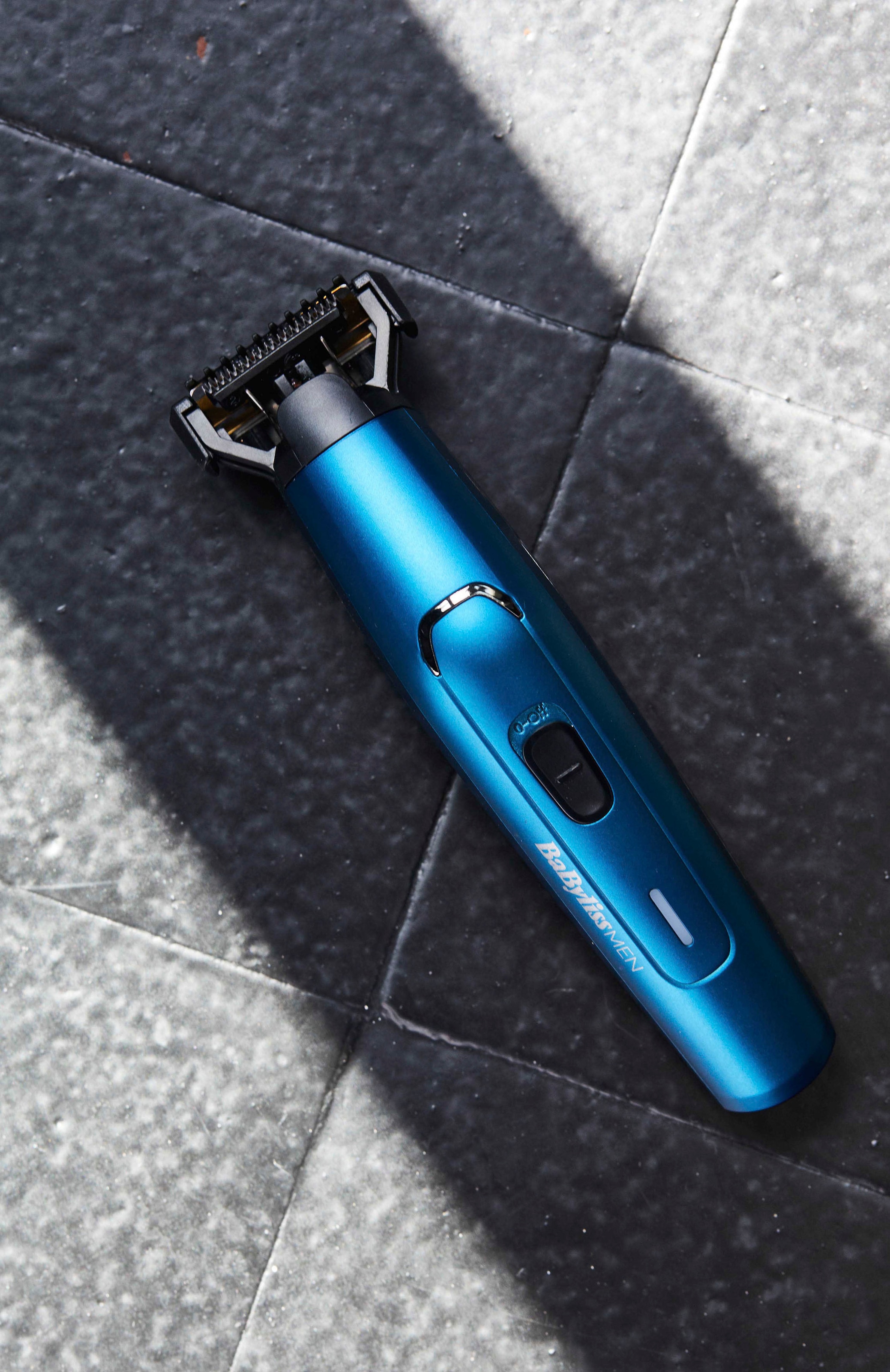 BaByliss Multifunktionstrimmer »MT890E MEN Japanese Steel«, 12 Aufsätze, 12-in-1 Multigrooming Set für Gesicht & Körper