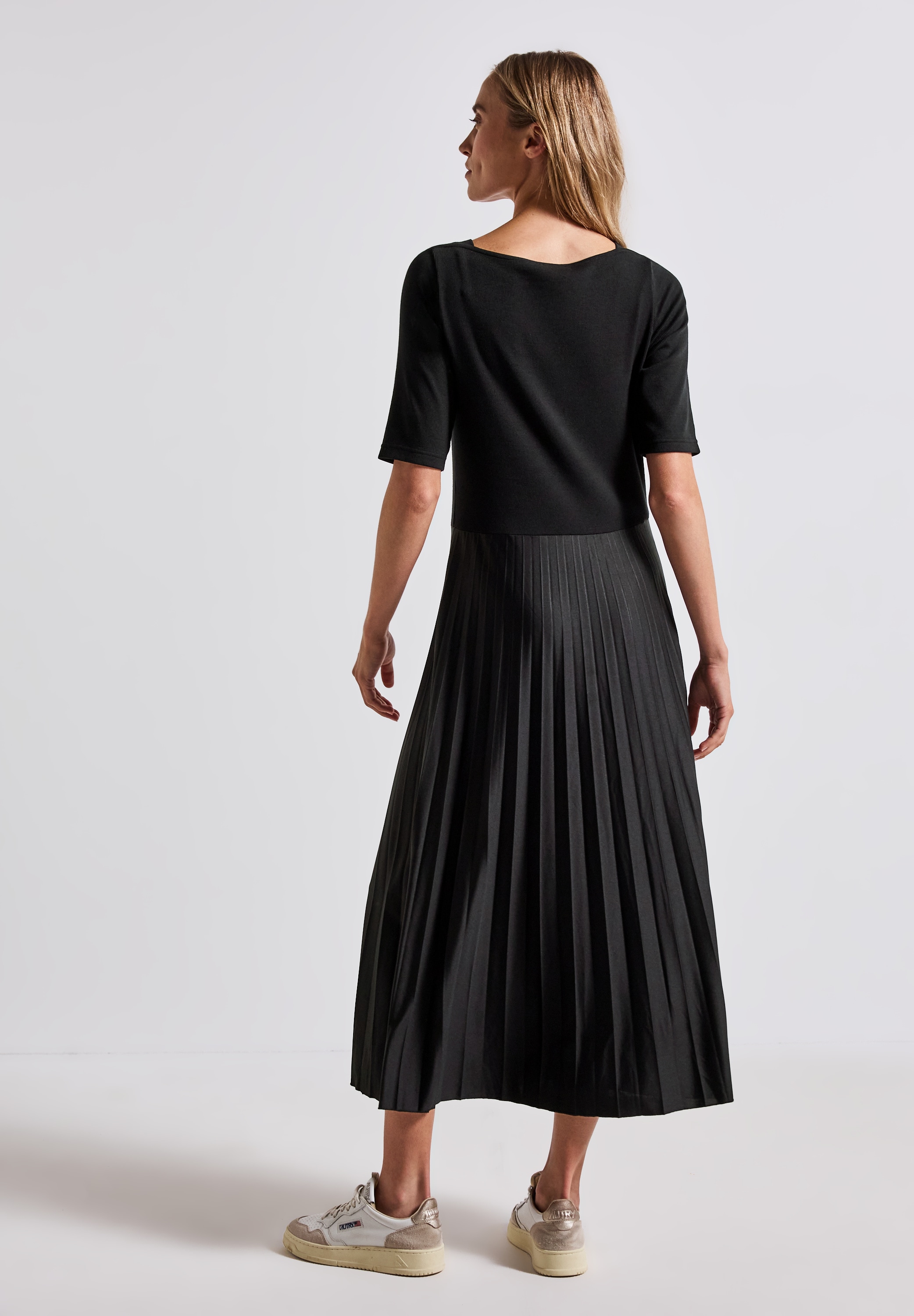 STREET ONE Midikleid, mit plissiertem Rockteil