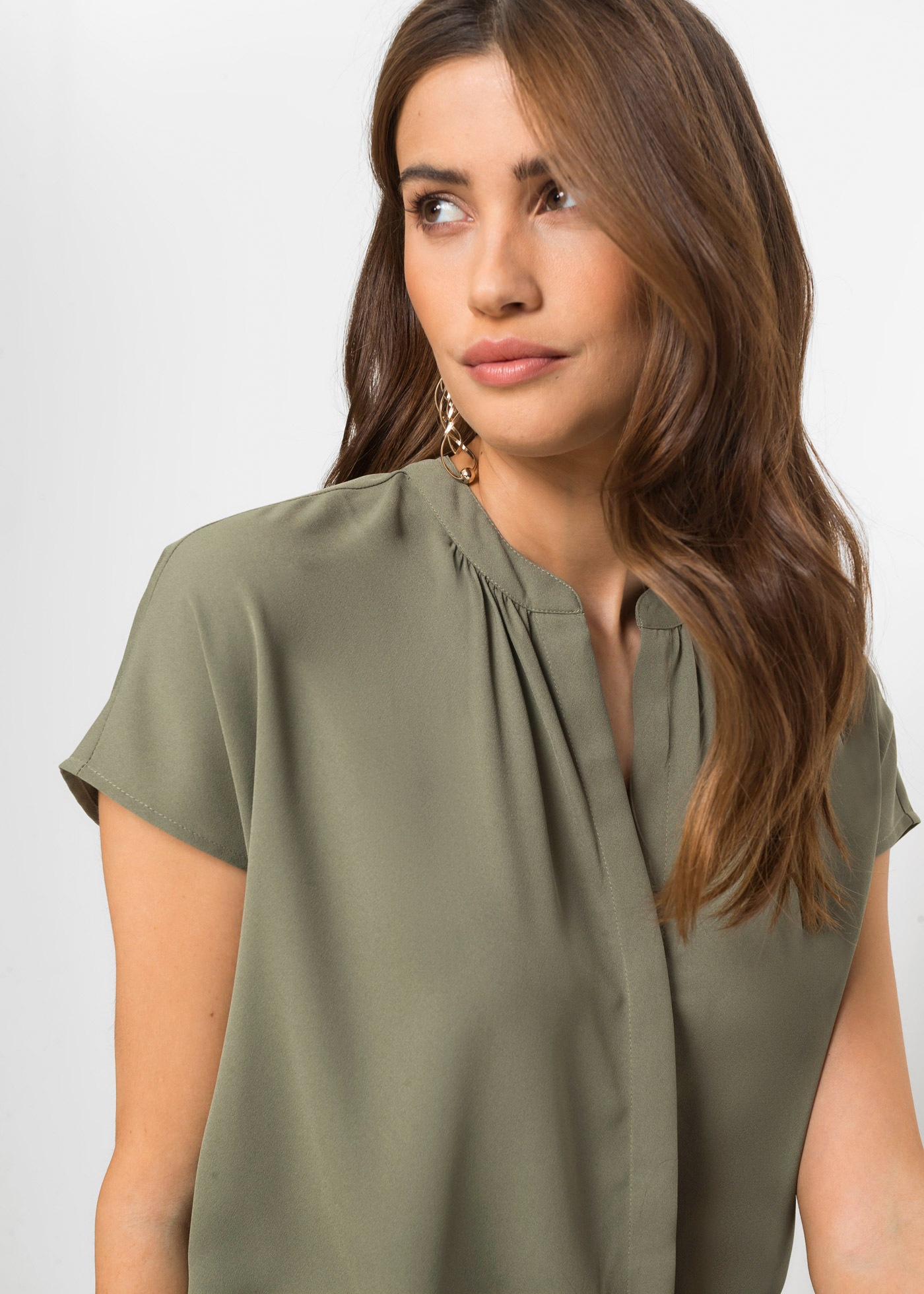 Kurzarmbluse BONPRIX, Damen, Gr. 40, oliv, Web, Obermaterial: 100% Polyester, oversize, Blusen, Oversize Passform, mit V-Ausschnitt, mit Umlegekragen 3