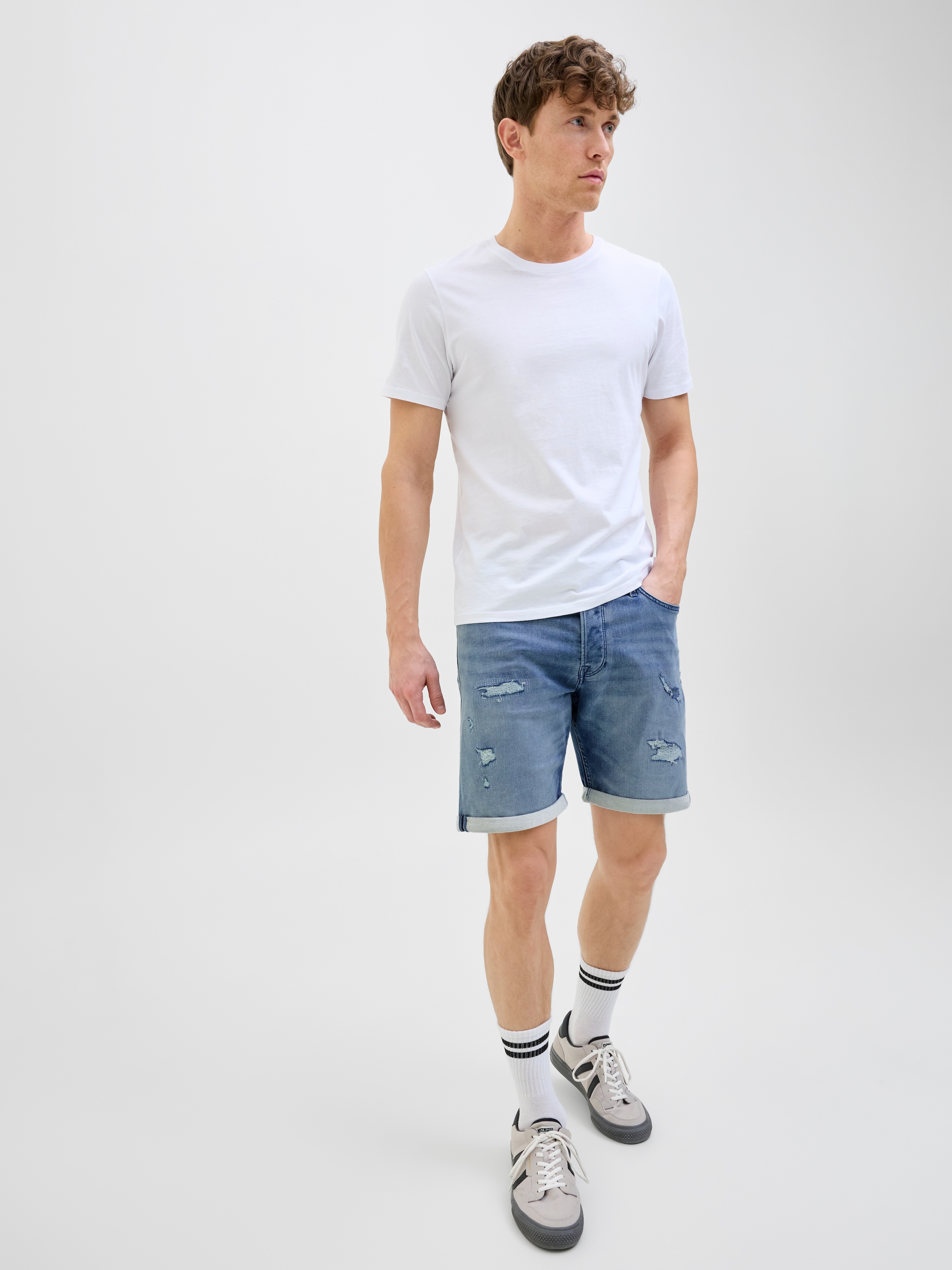 Jack & Jones Shorts »JJIRICK JJICON I.K. SHORTS GE 136 SN«, im Five-Pocket Style