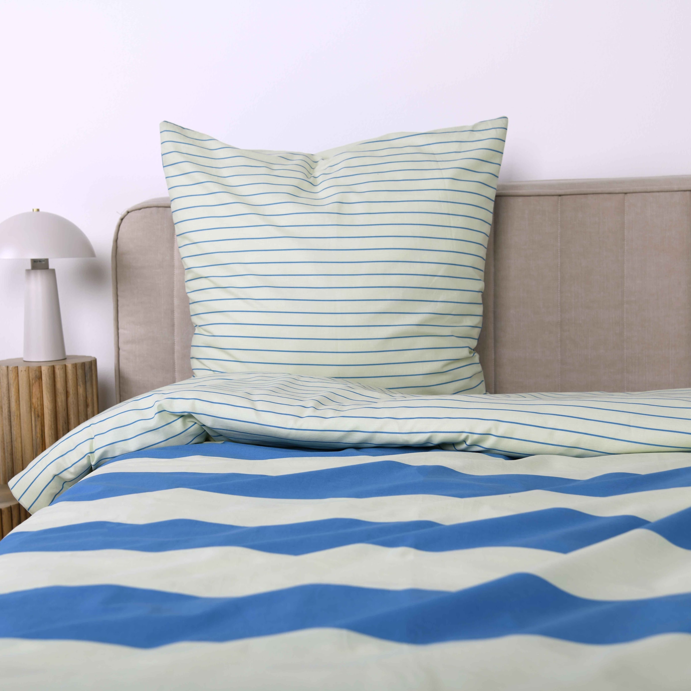 TOM TAILOR HOME Bettwäsche »BOLD STRIPES in Gr. 135x200cm, 155x220cm oder 200x220cm«, (3 tlg.), new bedroom, mit farbigem Markenreißverschluss