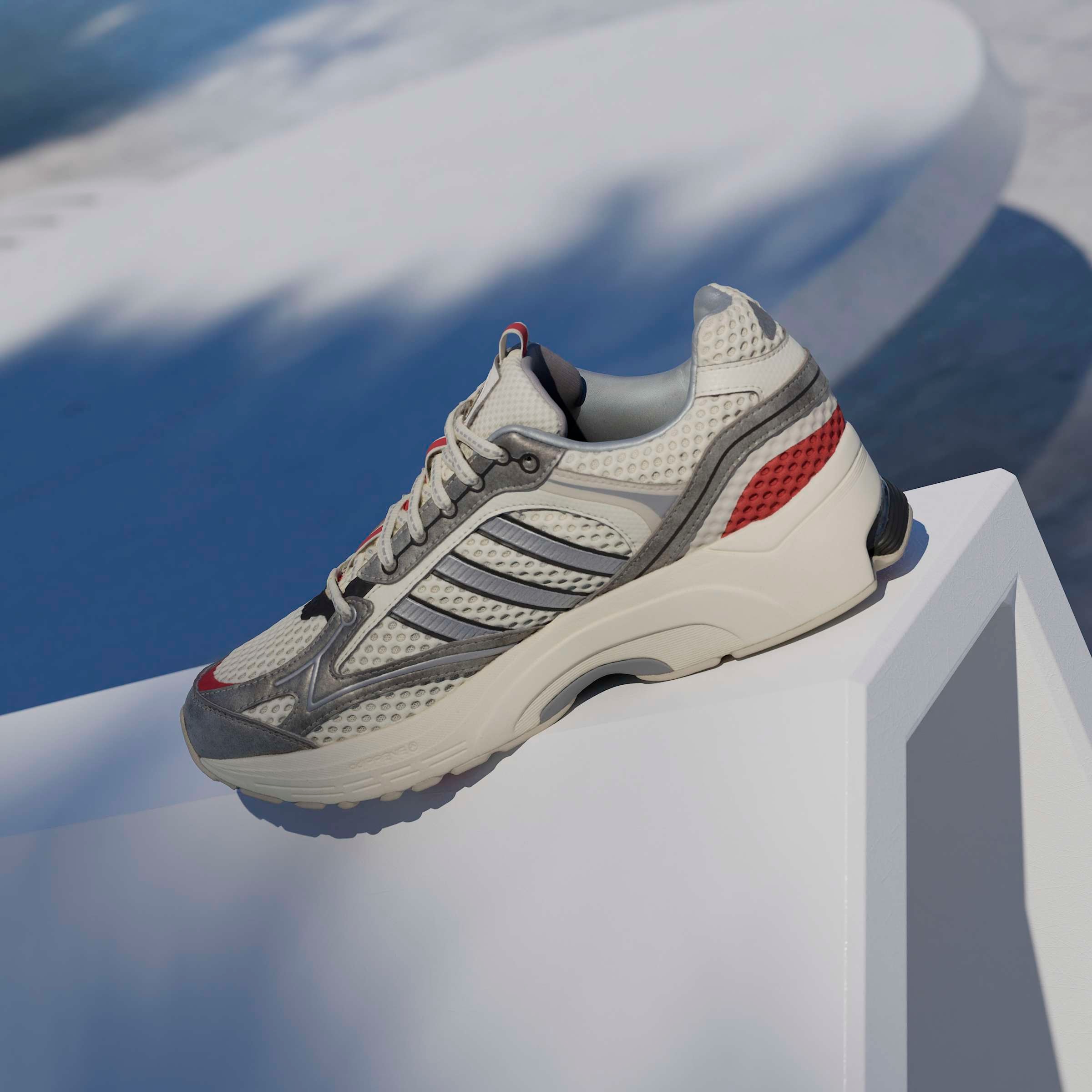 adidas Sportswear Sneaker »SPIRITAIN 2000«  inspiriert vom Design des adistar control
