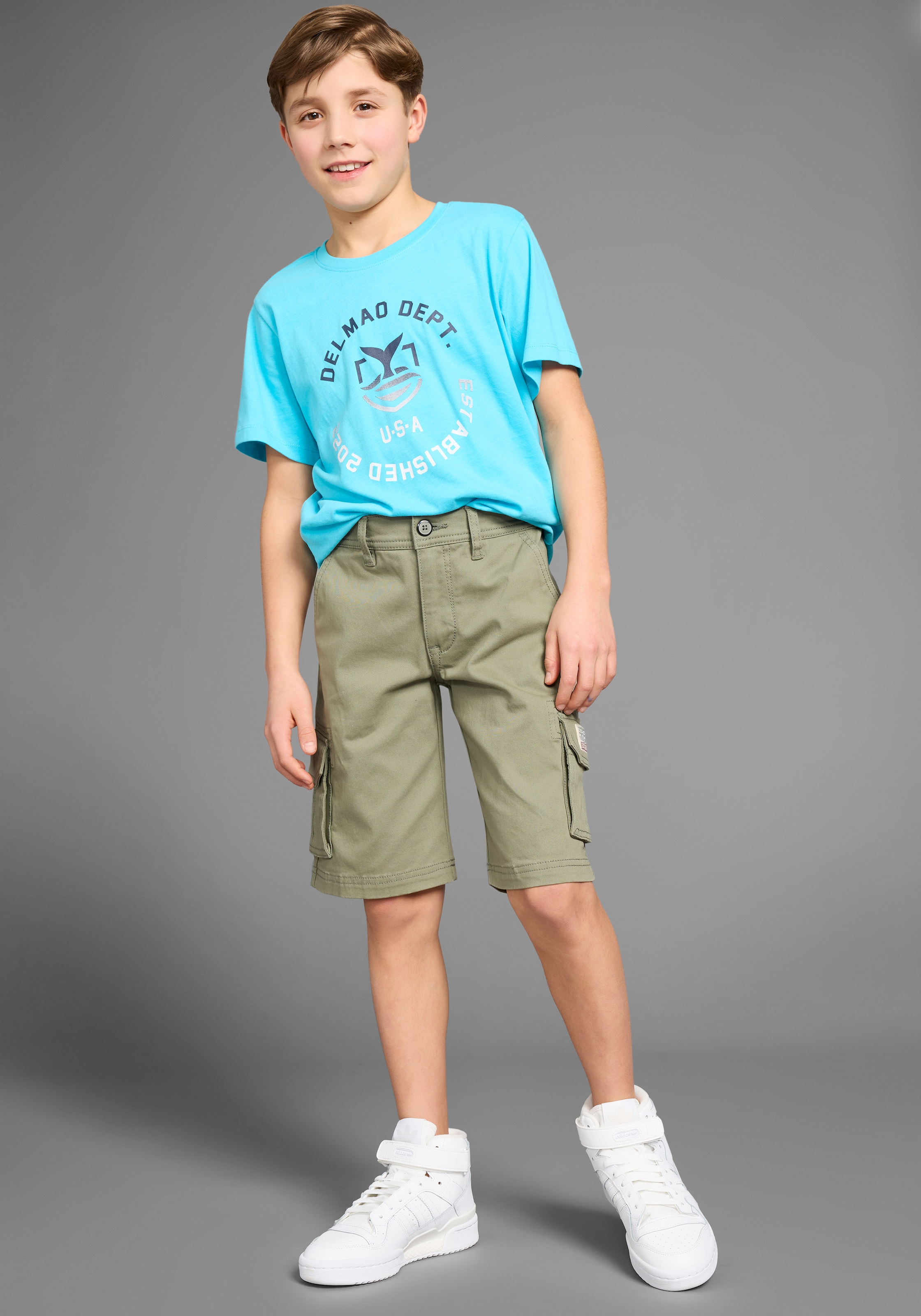 DELMAO Shorts »Cargoshorts«, mit vielen Taschen