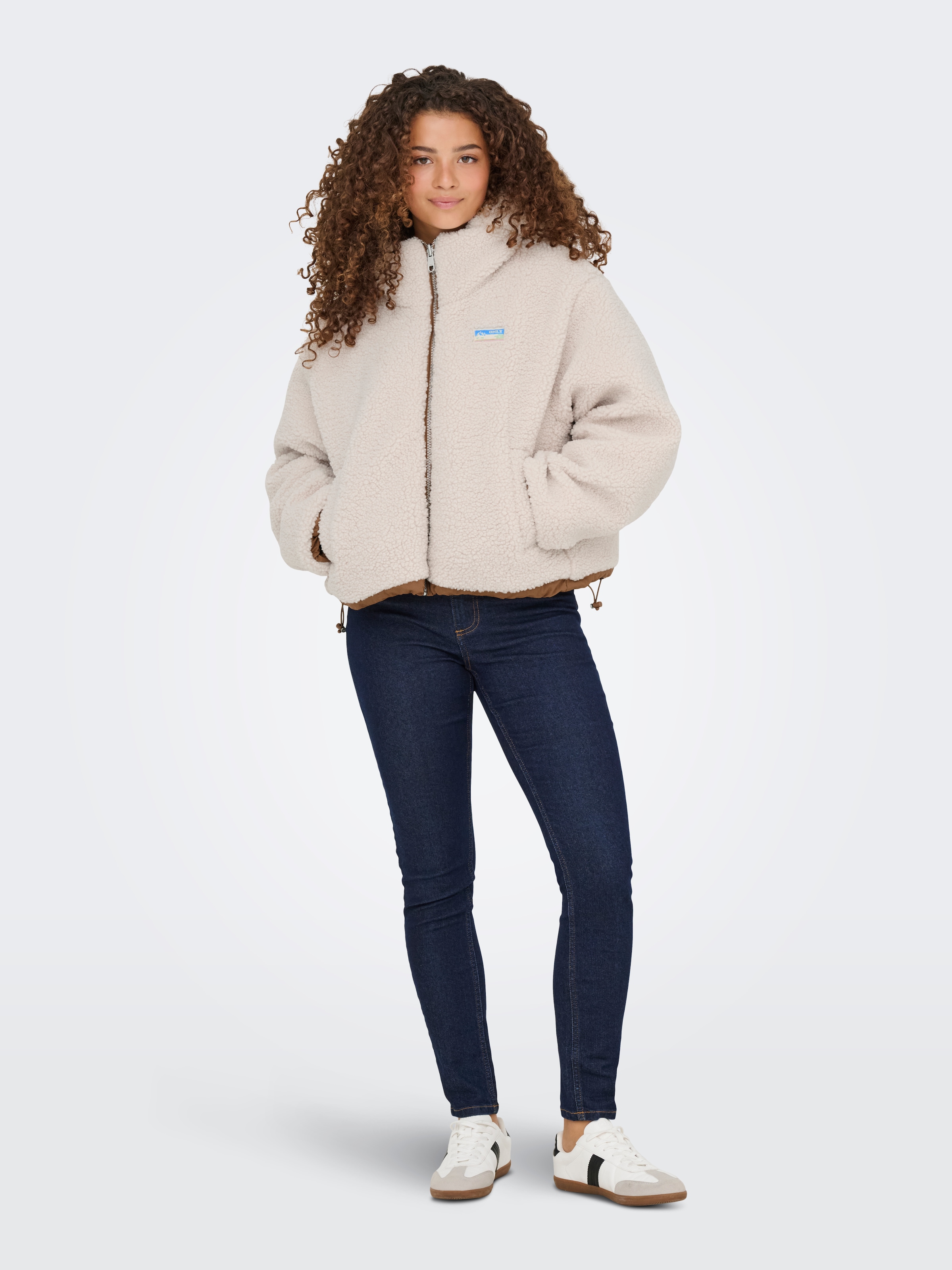 Thumbnail - ONLY Outdoorjacke "ONLMARIA LIFE REV PUFFER JACKET CC OTW" mit Kapuze