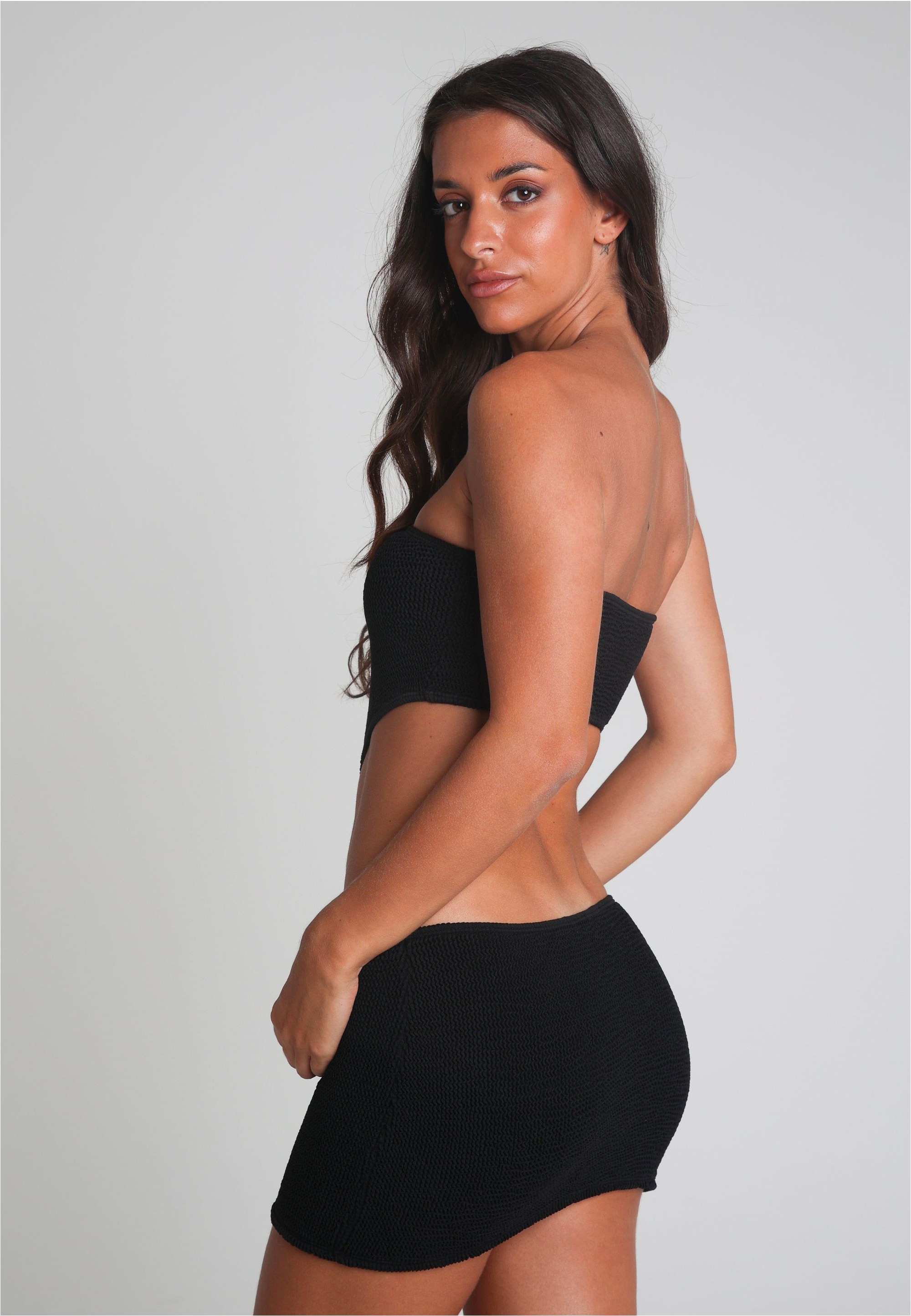 Moda Minx Jerseykleid »SCRUNCH Irregular Hoop«, mit stilvollen Cut-Outs