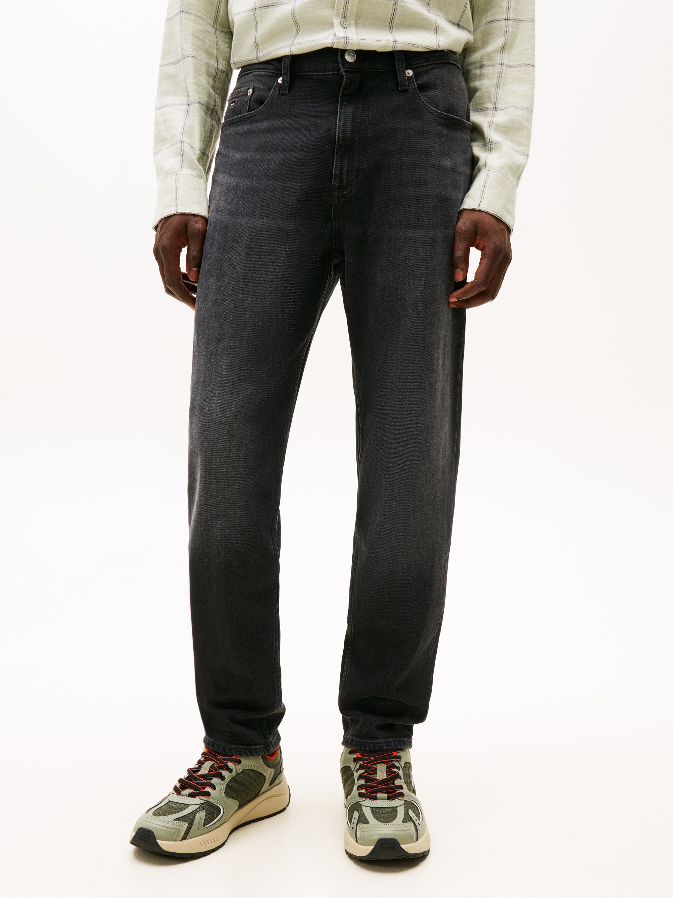 Tommy Jeans Gerade Jeans "Isaac Relaxed Tapered", Relaxed‑Fit‑Jeans mit kon günstig online kaufen