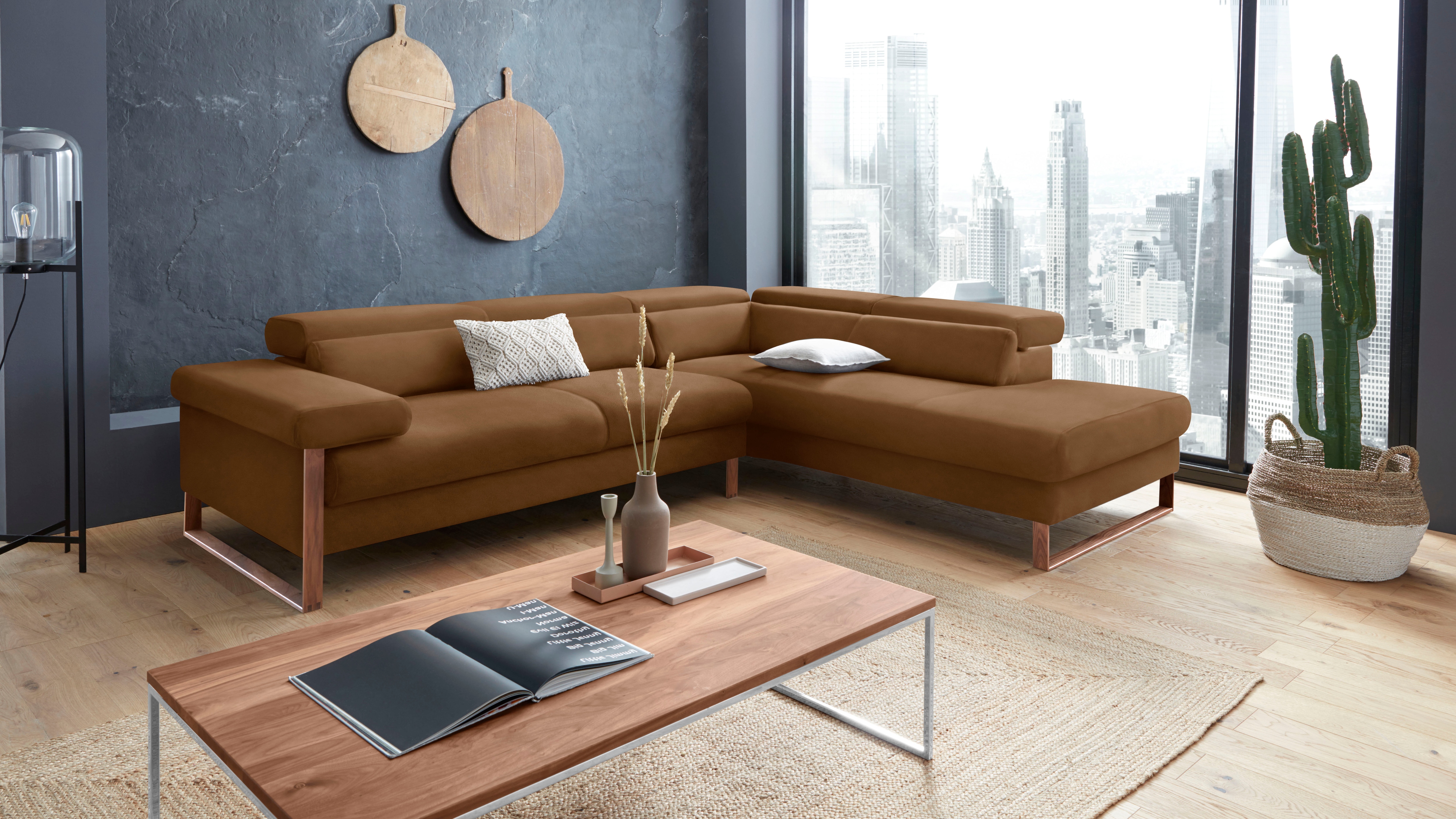 W.SCHILLIG Ecksofa "finn, Designsofa mit tollem Sitzkomfort, bequem, L-Form" German Design Award 2016, Fußgestell Nussbaum natur, Breite 281 cm