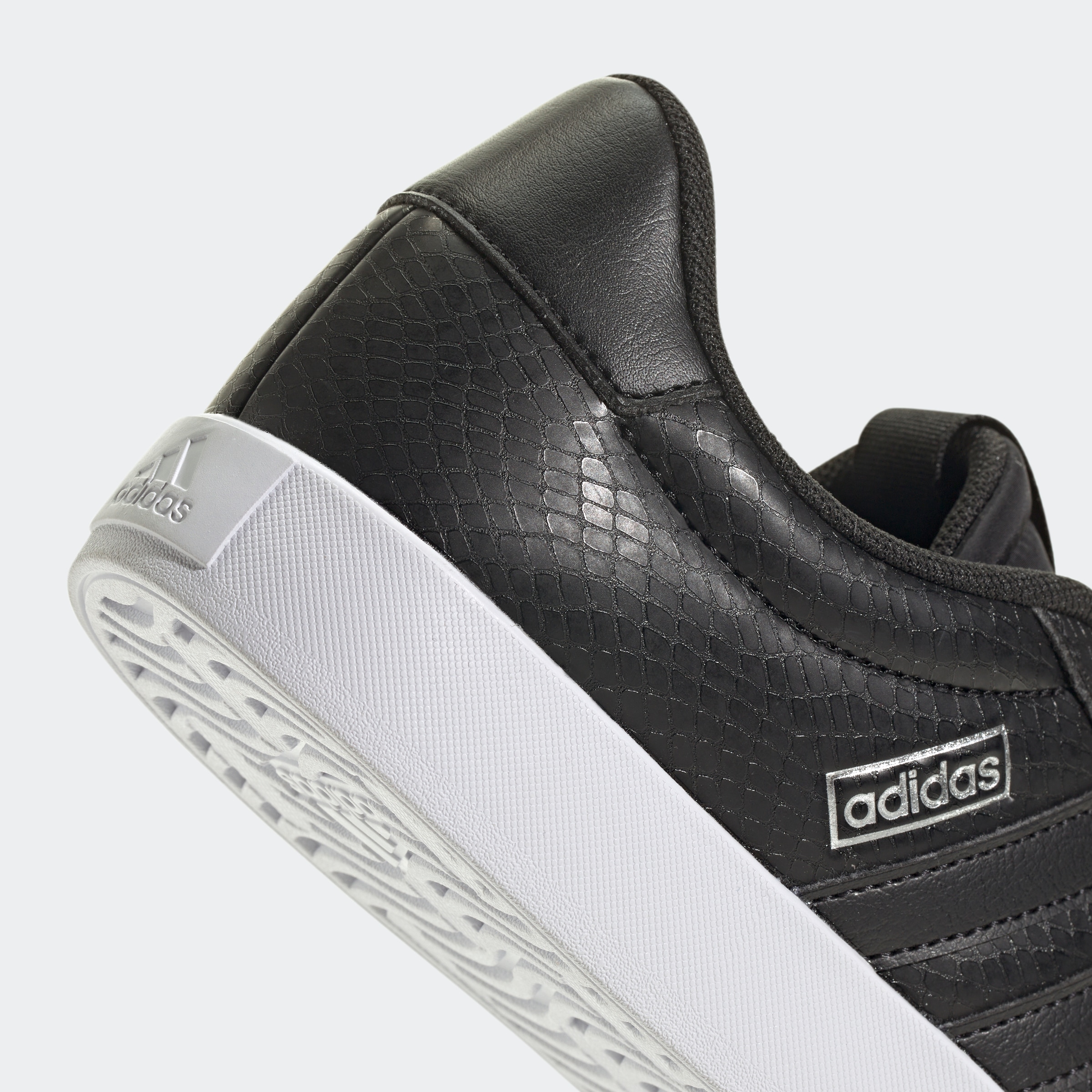 adidas Sportswear Sneaker »VL COURT 3.0 SKATEBOARDING«, inspiriert vom Desing des adidas samba