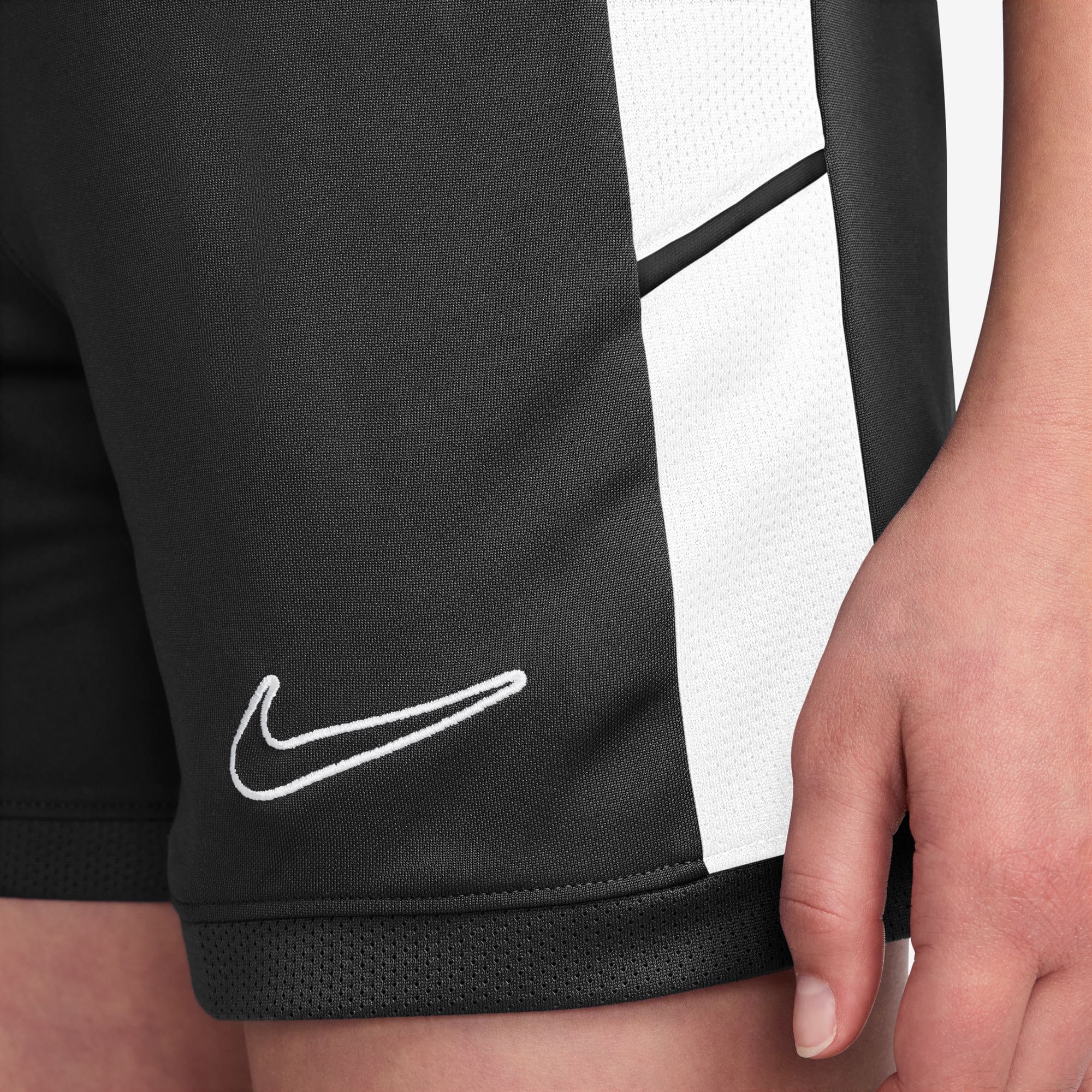 Nike Trainingsshorts »G NK DF ACD25 SHORT 4 IN -PD«  für Kinder, Jugendliche