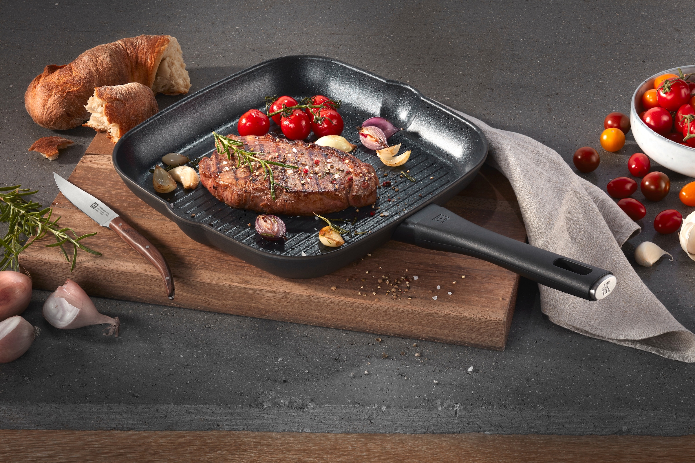 Zwilling Grillpfanne »Shine«, Aluminium, Induktion, Antihaftbeschichtung, Stay-Cool-Griff, Made in Italy