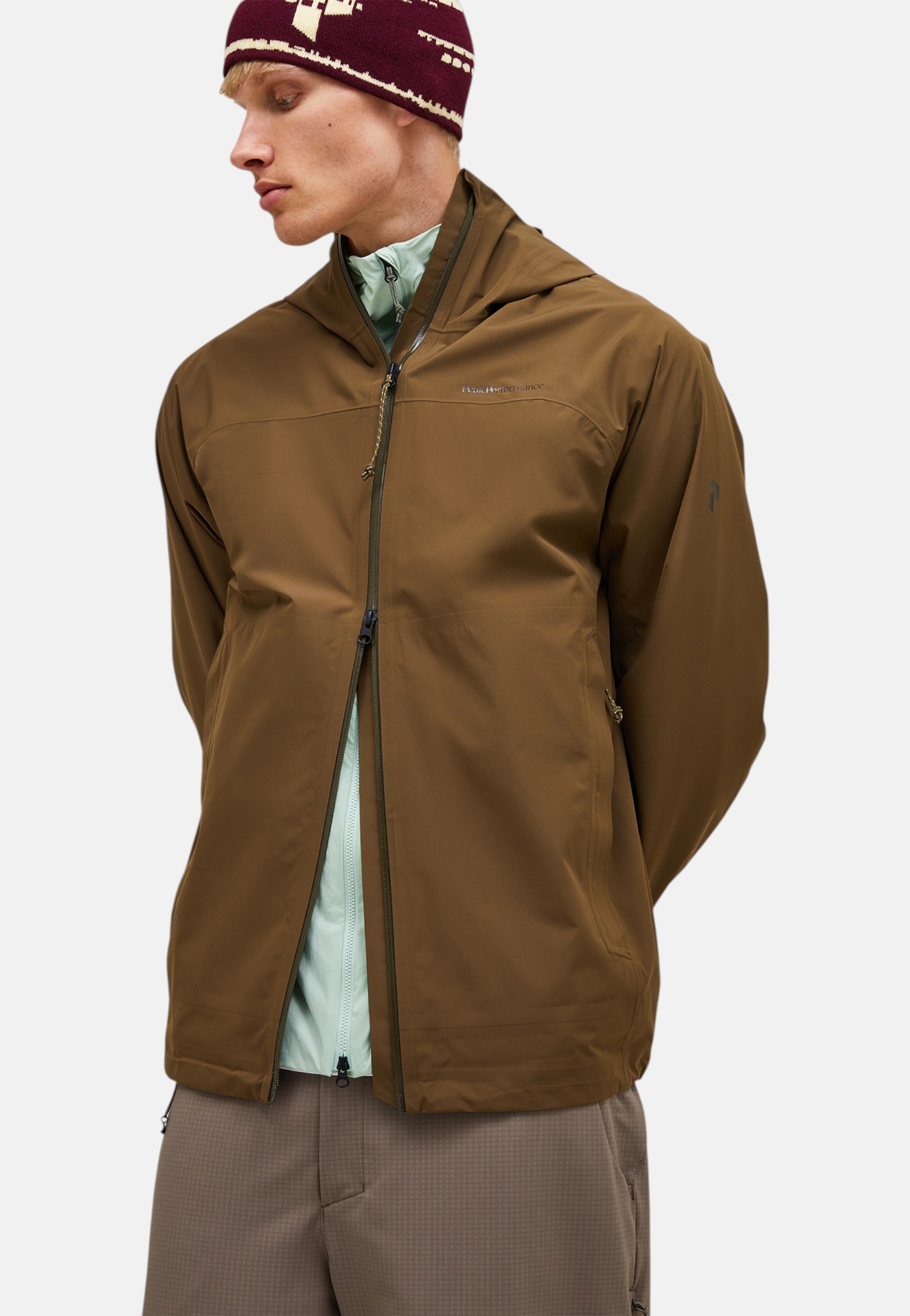 Peak Performance Regenjacke »M Treeline Hipe® 2.5l Shell Jacket« mit sportivem Design