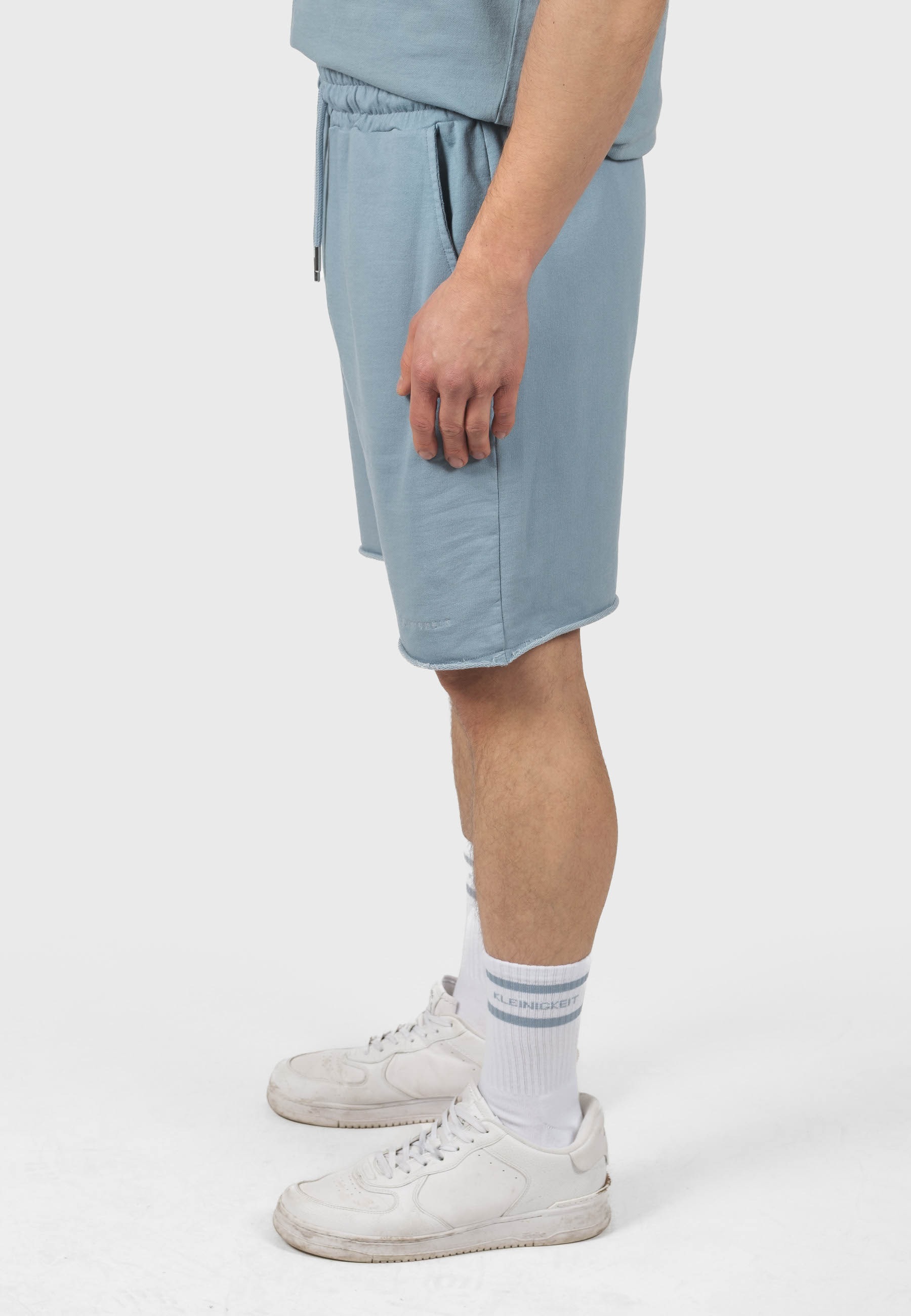 Kleinigkeit Sweatshorts »Kleinigkeit Leonardo diKaputtio Shortpant«