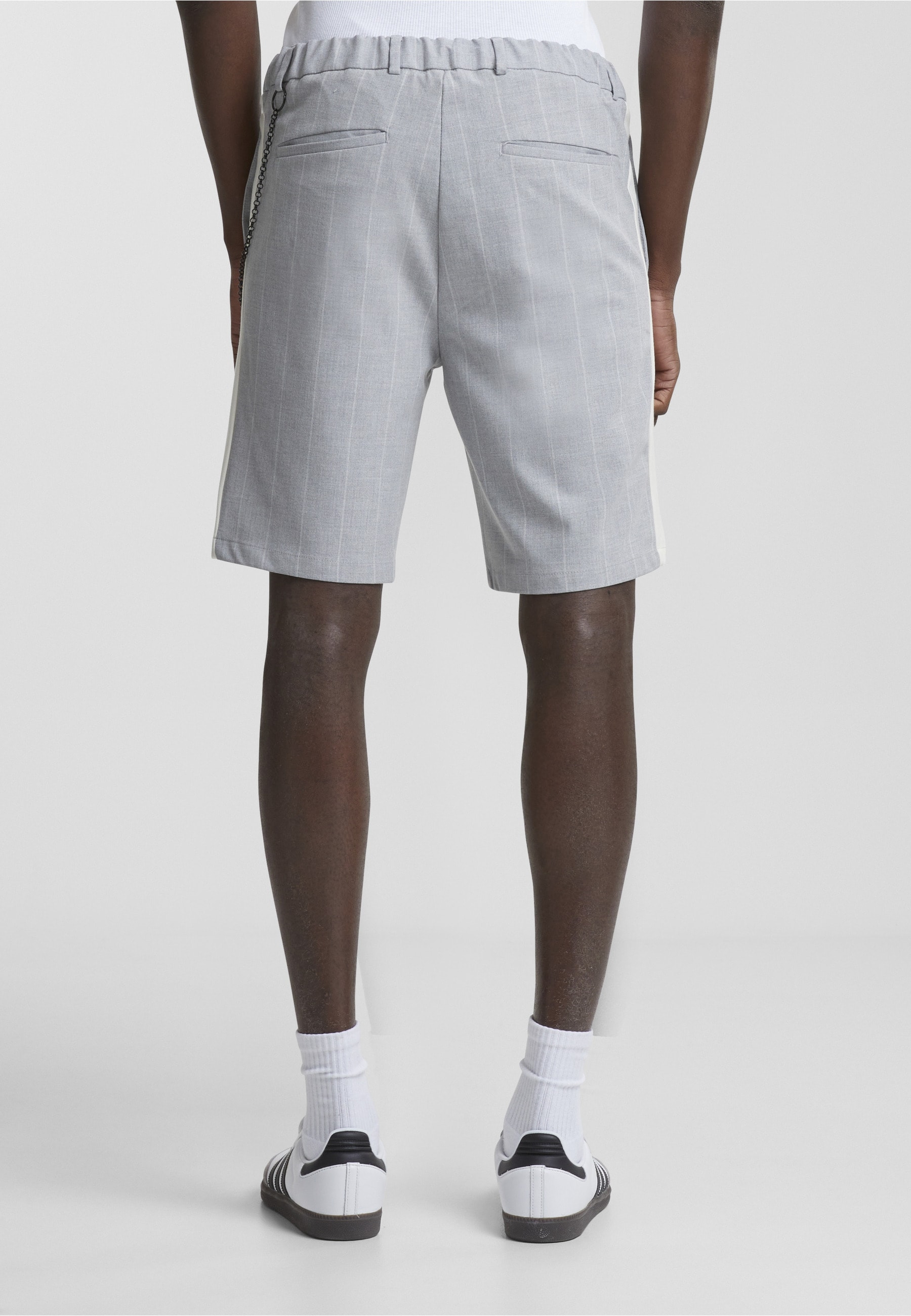 2Y Premium Sweatshorts »2Y Premium 2Y Wide Pinstripe Shorts«