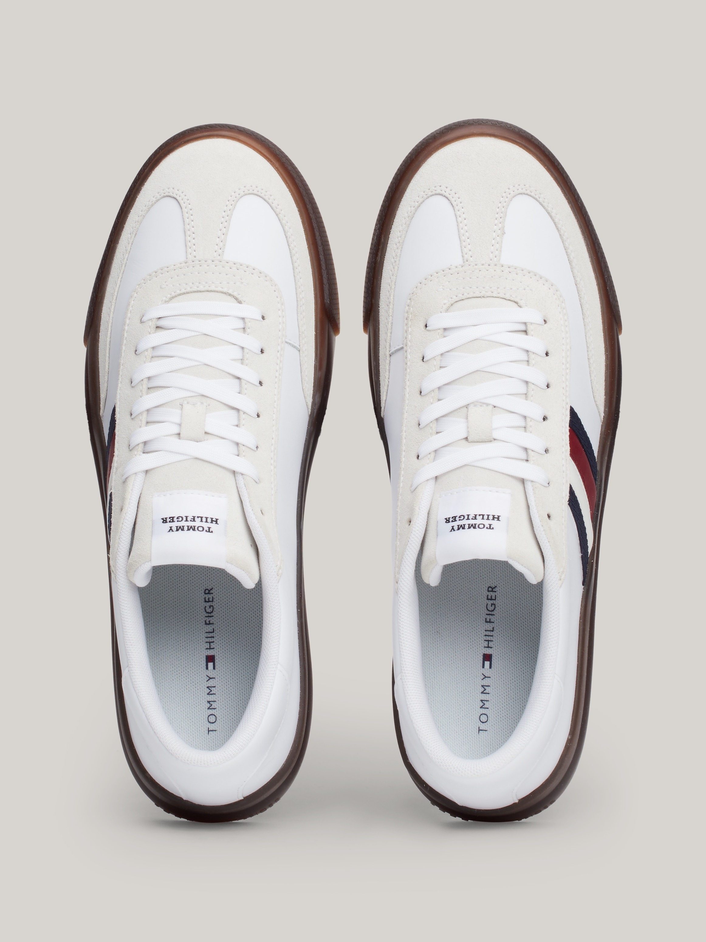 Tommy Hilfiger Sneaker »TH CUPSET TERRACE«, Freizeitschuh, Halbschuh, Schnürschuh mit seitlichen Streifen