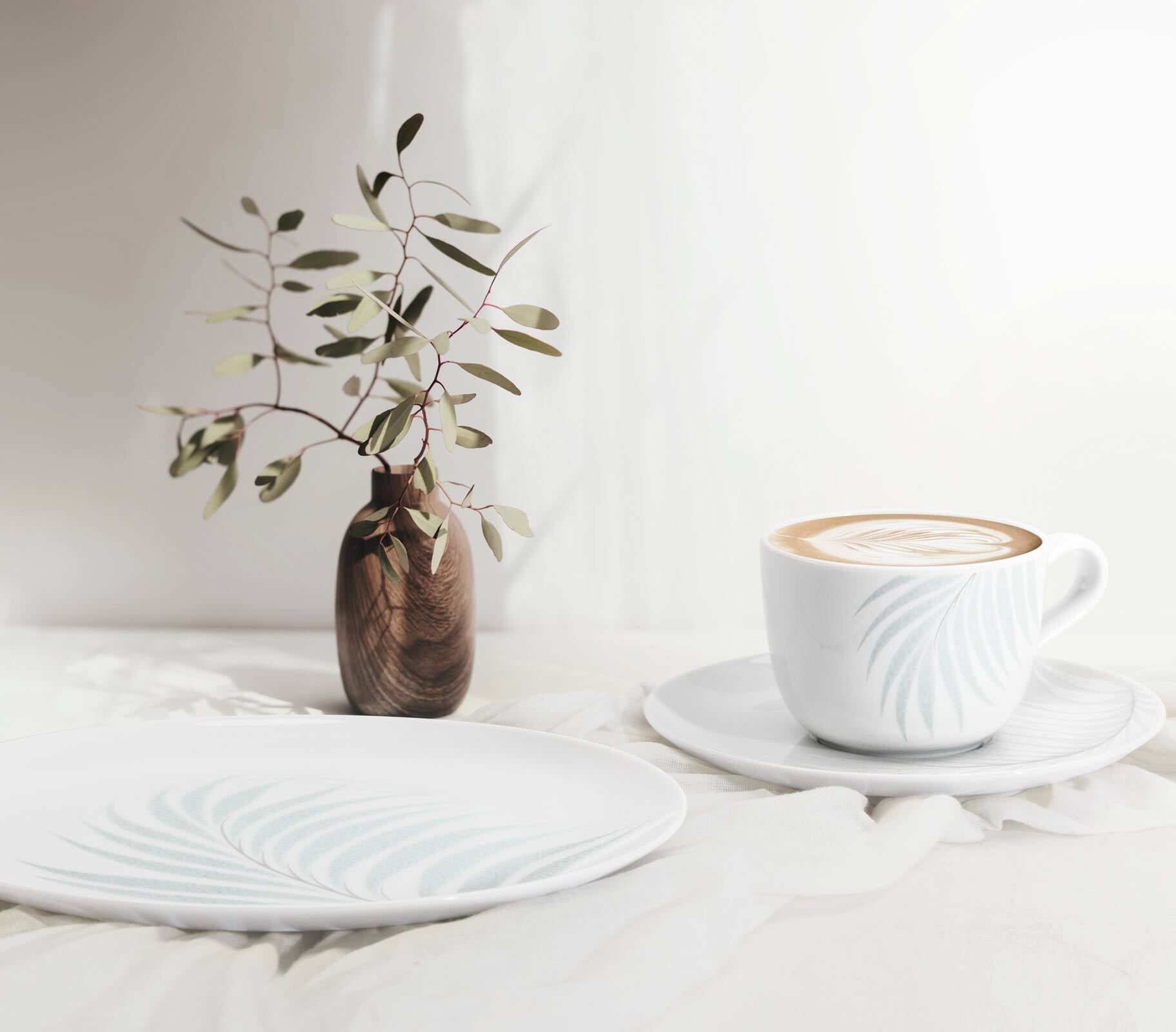 Seltmann Weiden Geschirr-Set »Kaffeeservice Liberty Mediterranean 18er Set weiß-blau« Spülmaschinenfest, Mikrowellensicher, Ofenfest